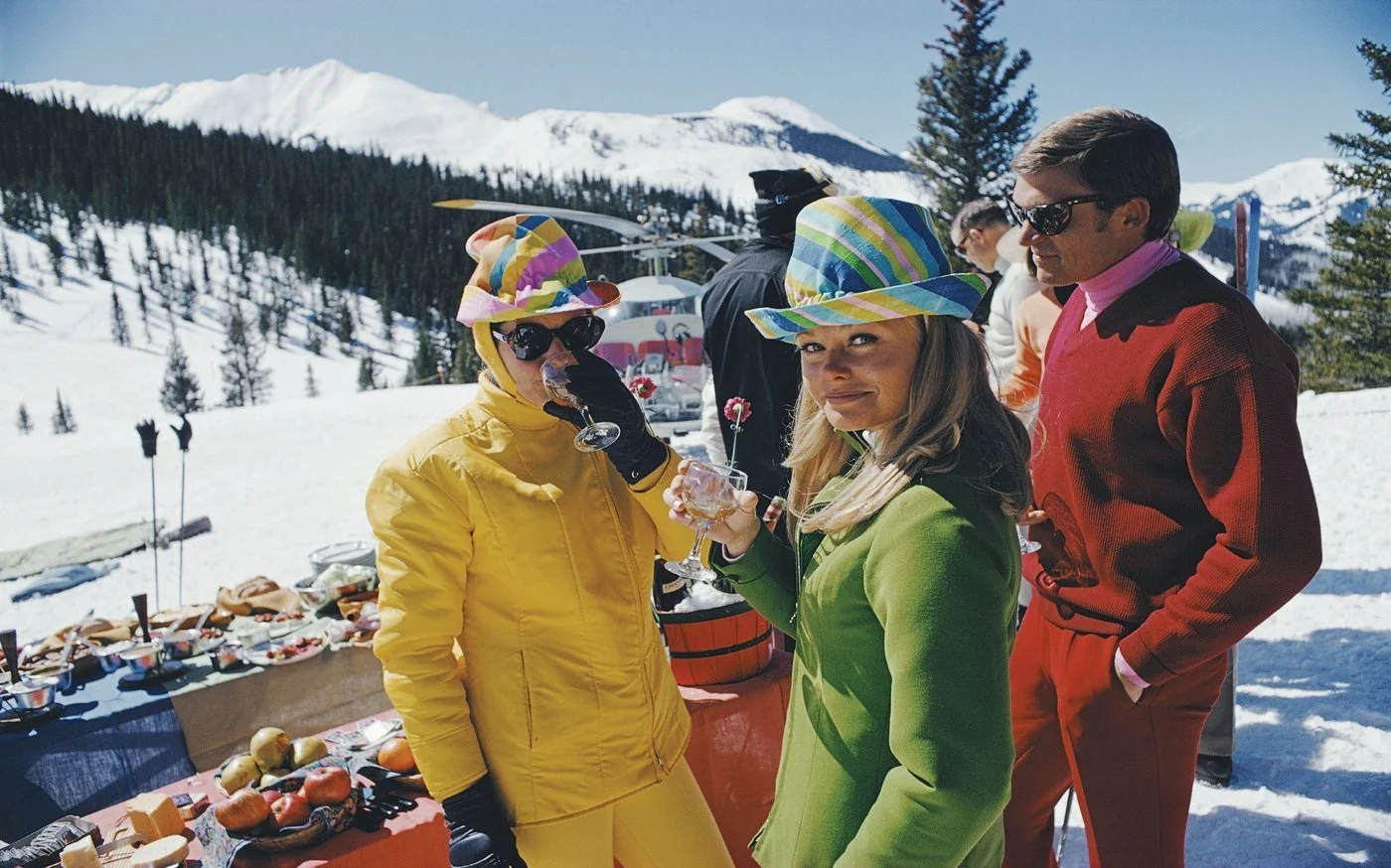 Above the Clouds: Leisure as Performance in Slim Aarons