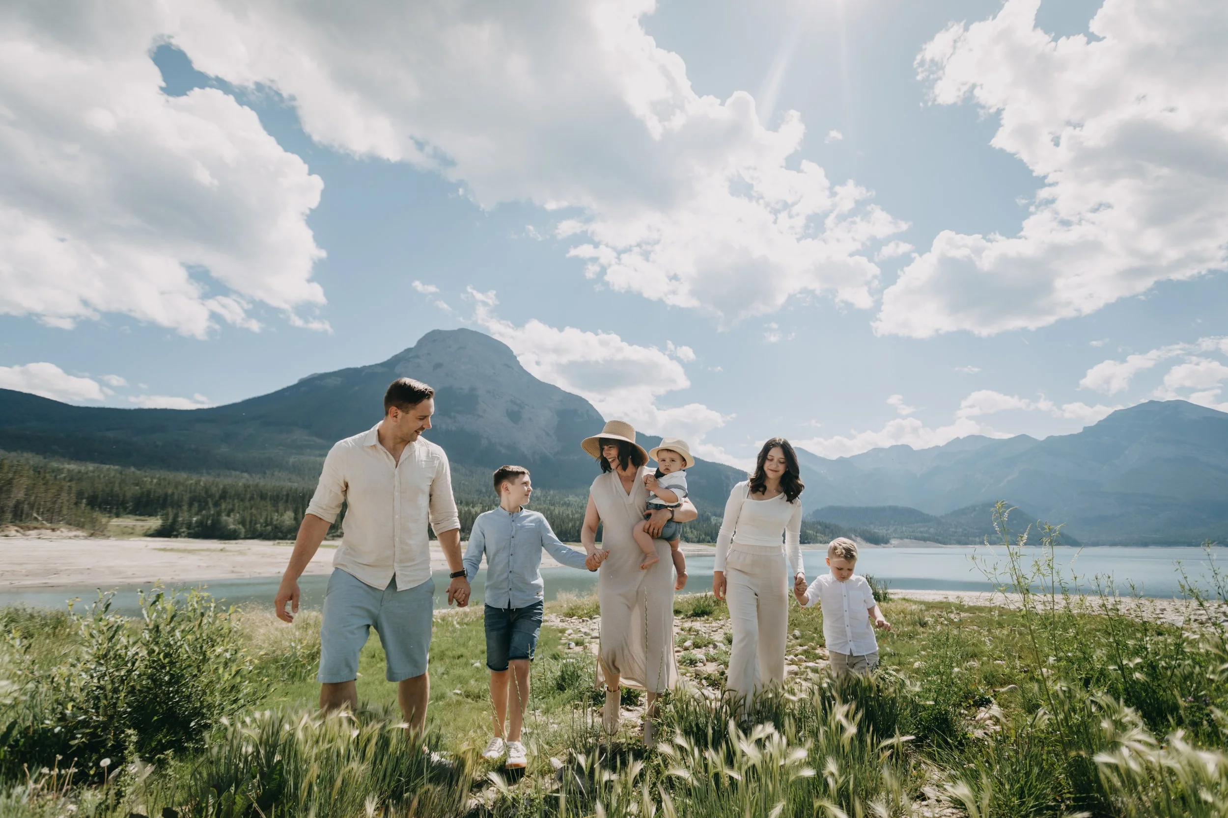 Family photo outfit inspiration in Banff