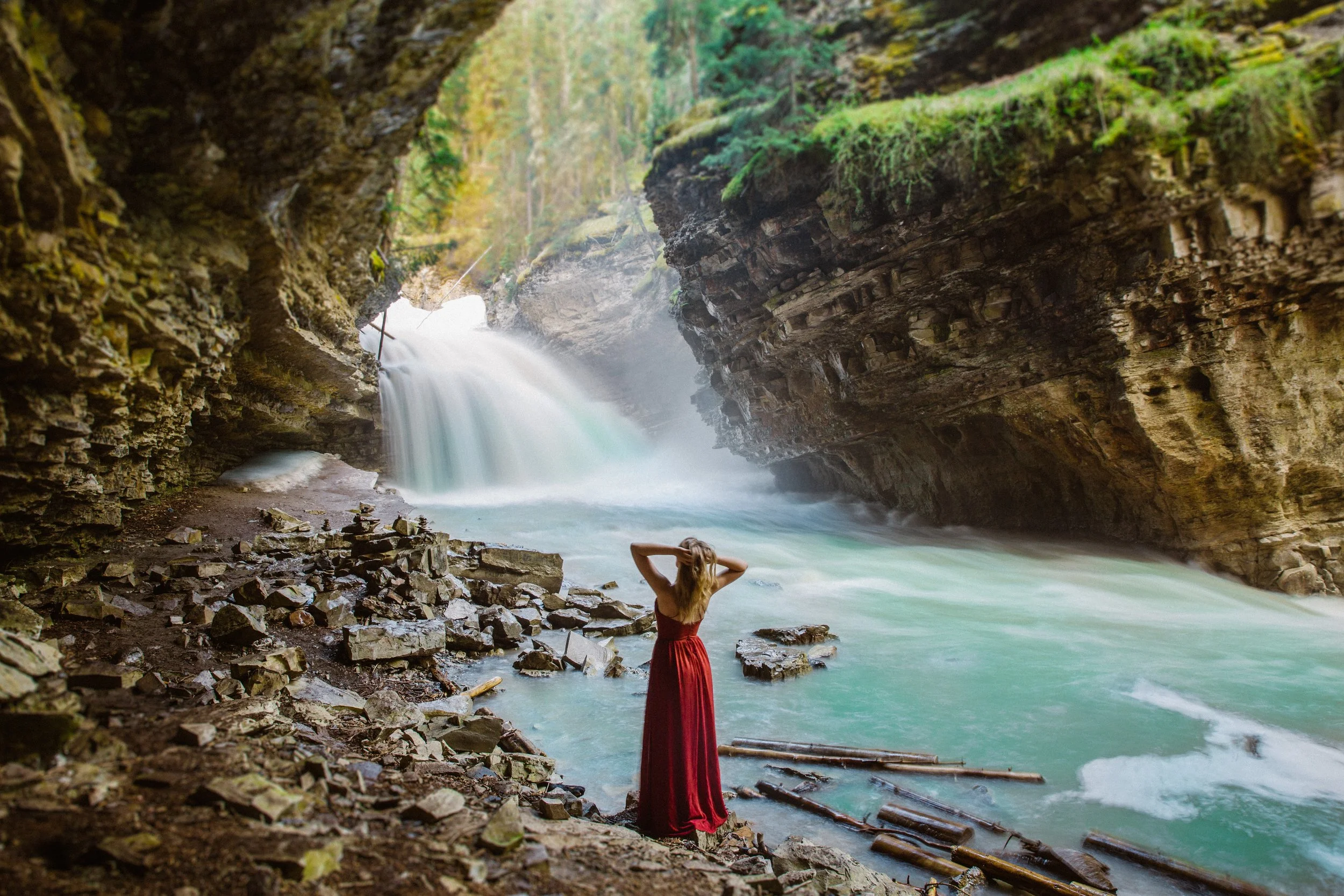 16 Questions to Ask Your Wedding Photographer Before You Book