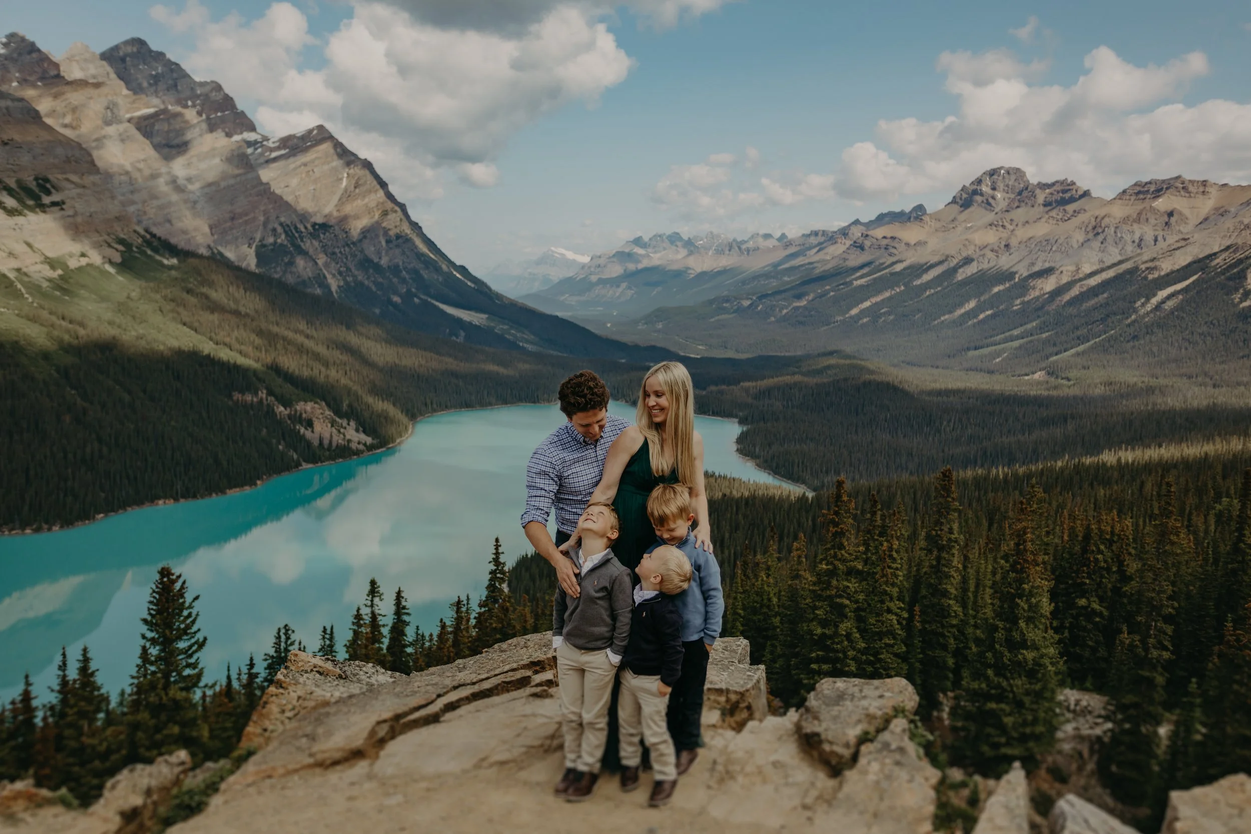 Family photo outfit inspiration in Banff