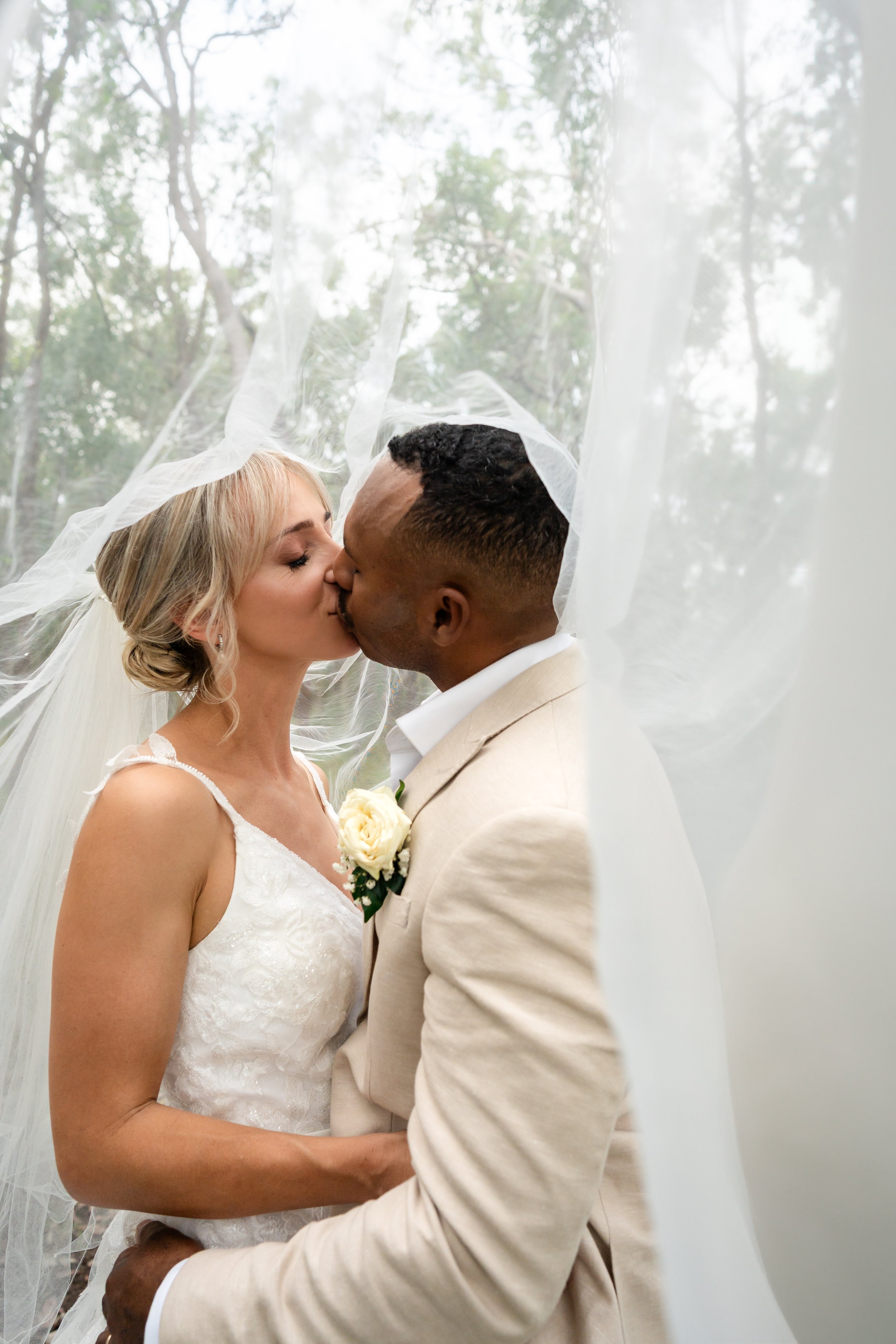 Lucy and Thommy Sneak Peak-16.jpg