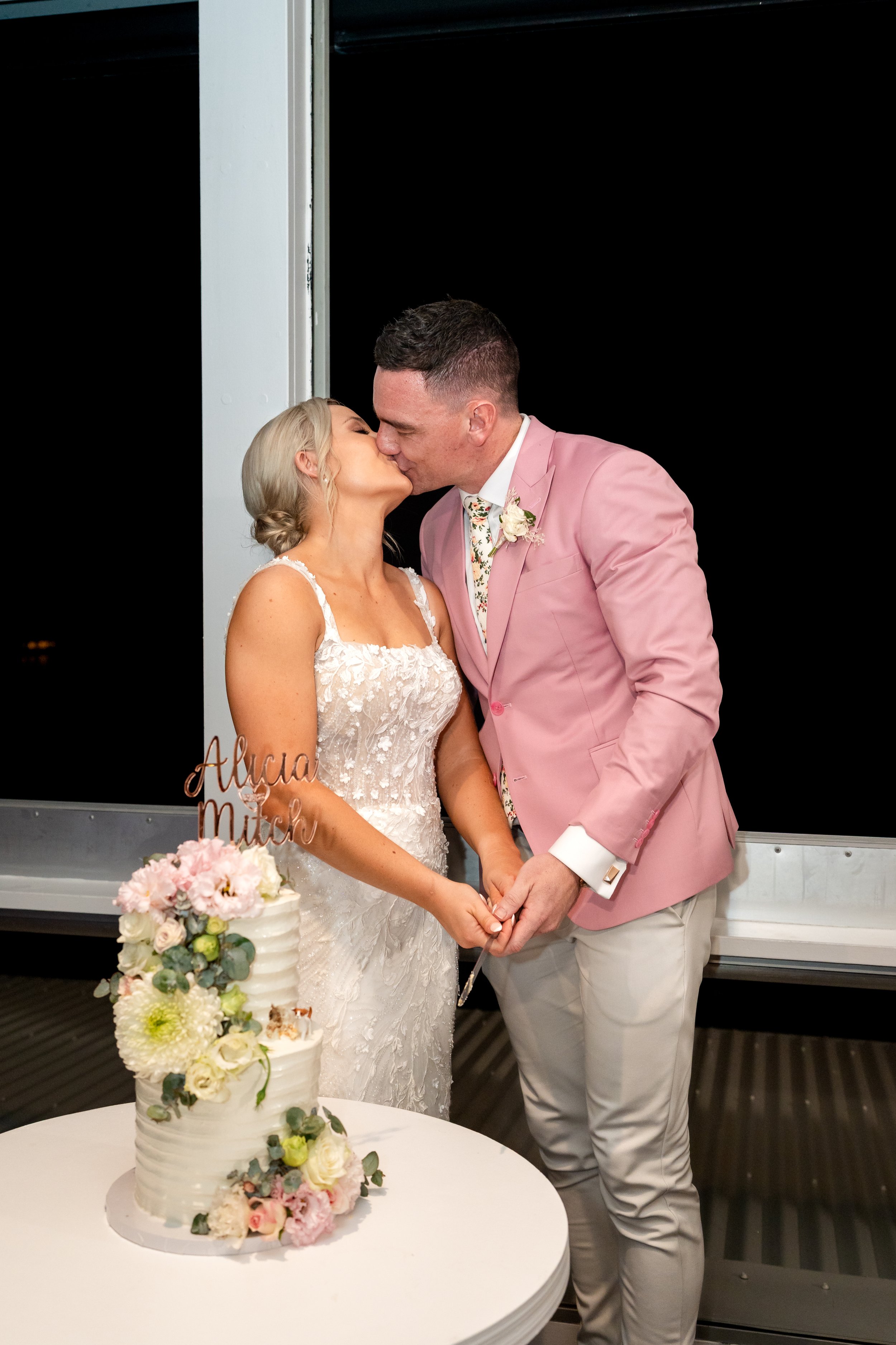 Alicia and Mitch Sneak Peak (40).jpg