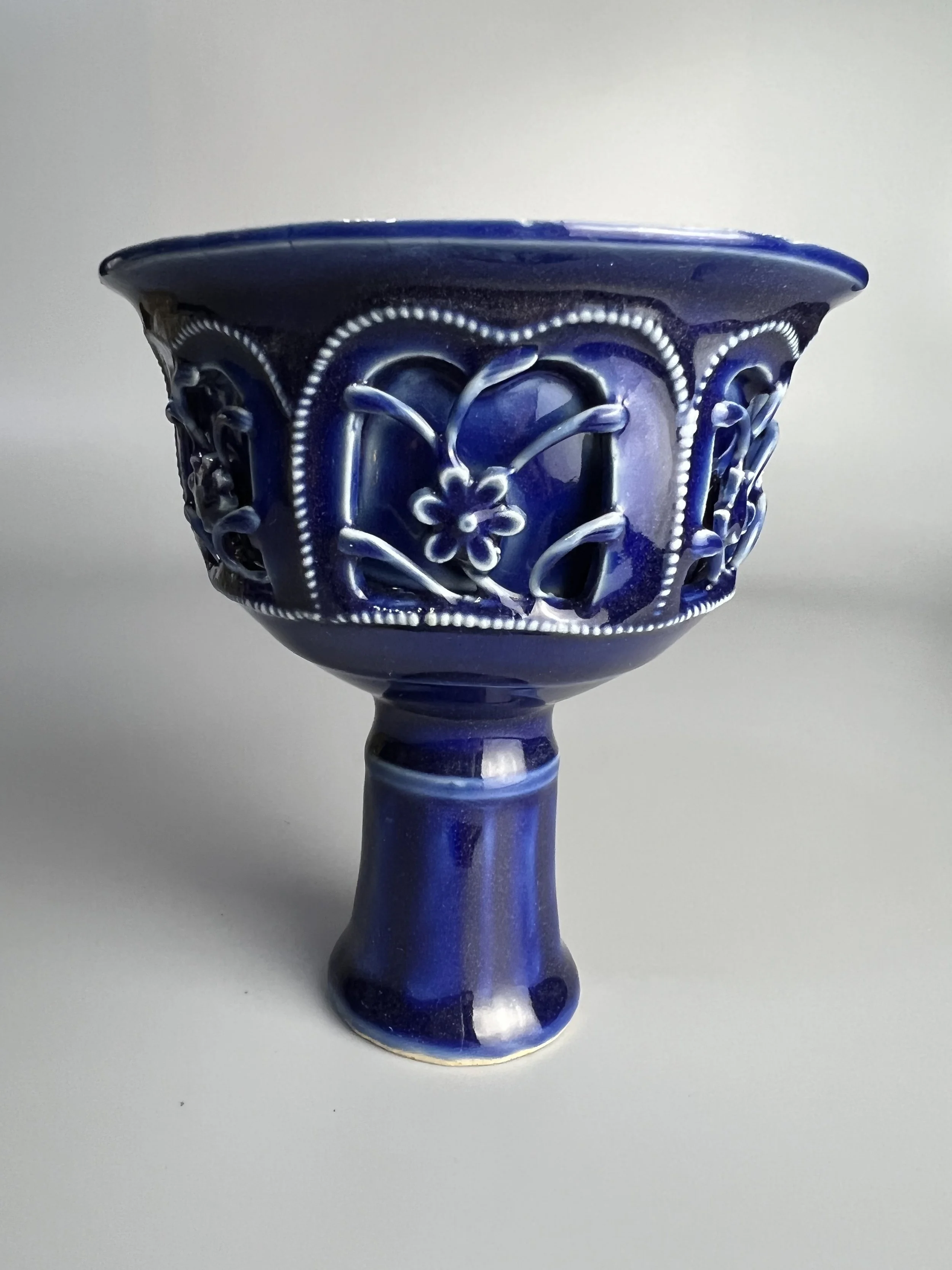Blue Phoenix Holding Spring: A Silk Road Ode Embodied in a Yuan Dynasty Blue-and-White Phoenix-Head Flat Flask