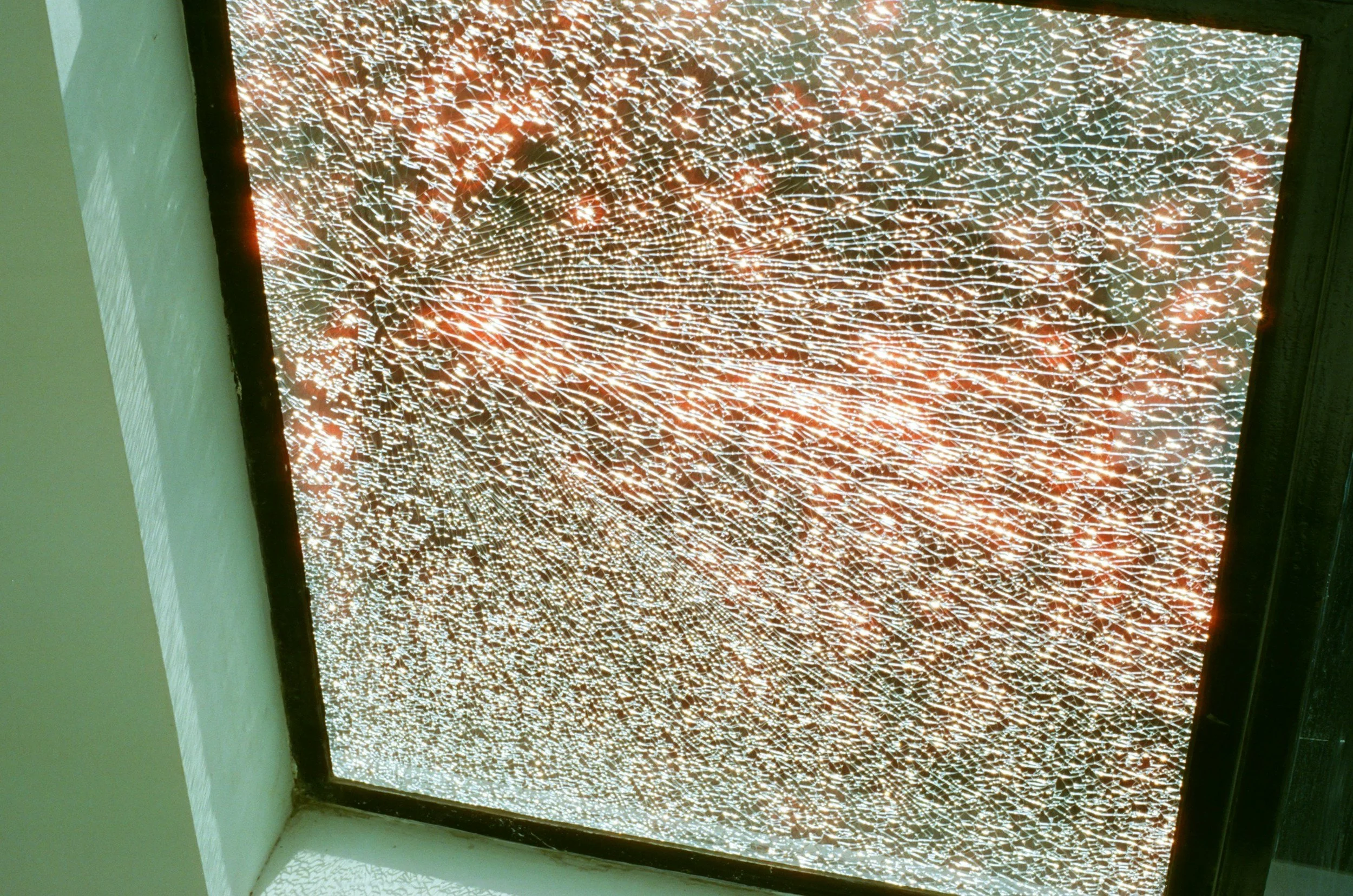 24/7 emergency glass replacement for homes and businesses throughout Melbourne by Original Glazing.