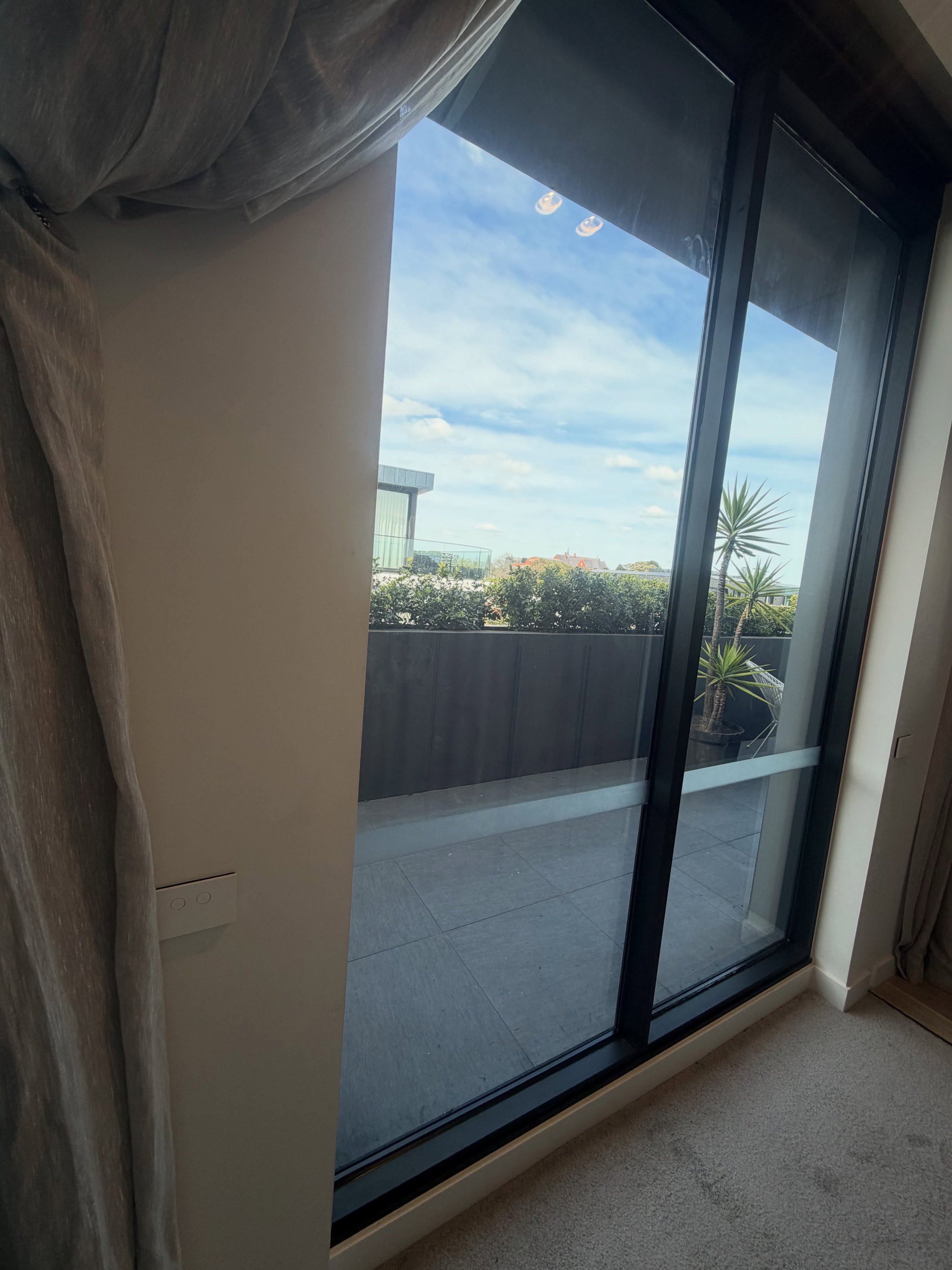Two very large double glaze units replaced in the heart of Melbournes Glen Iris.
Our customer is stoked on our communication and quality of work and product. 
Need your double glaze unit replaced? Contact us for a free quote!