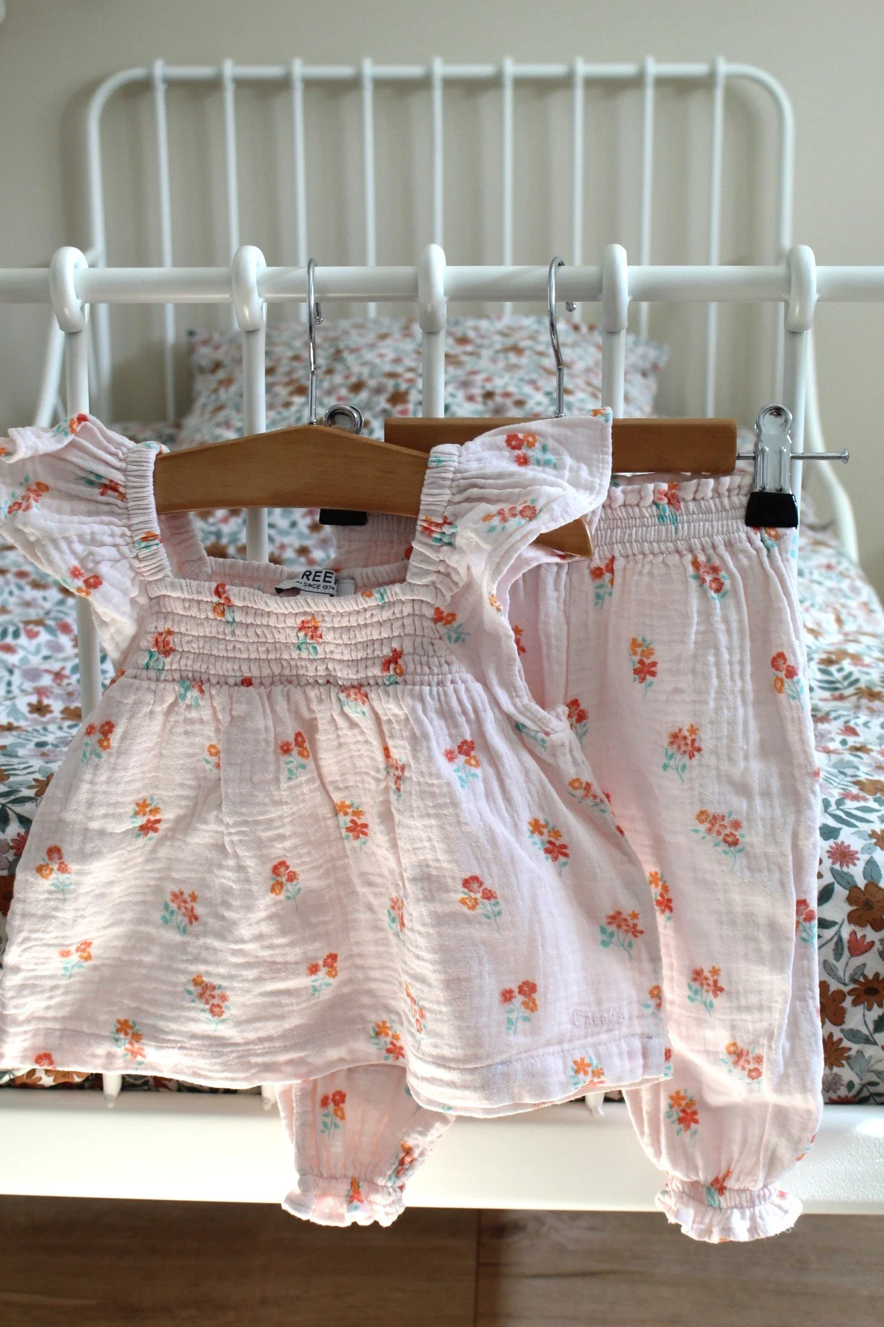 Ensemble Creeks - 12 mois