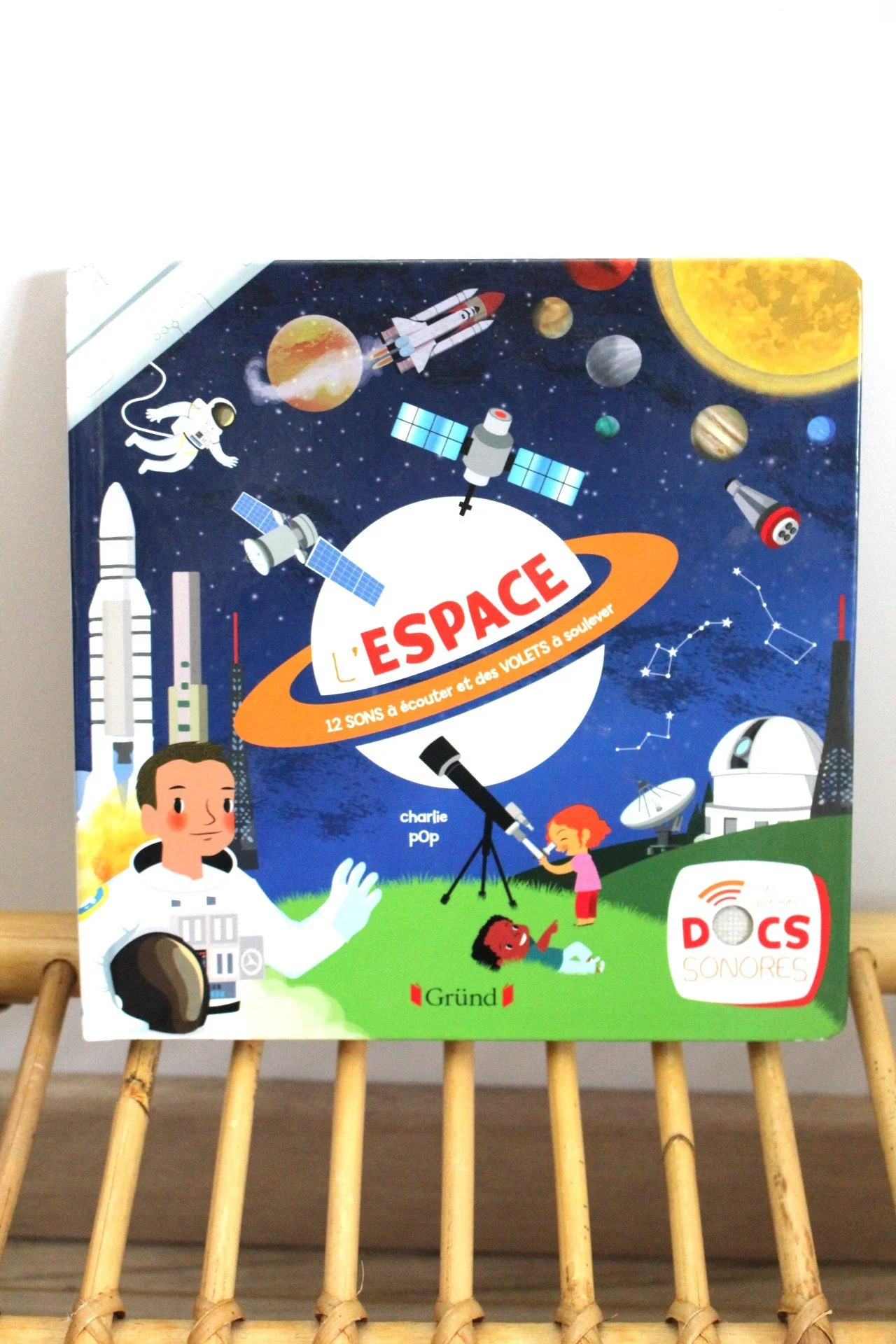 Livre sonore + volets "L'espace" - Grund