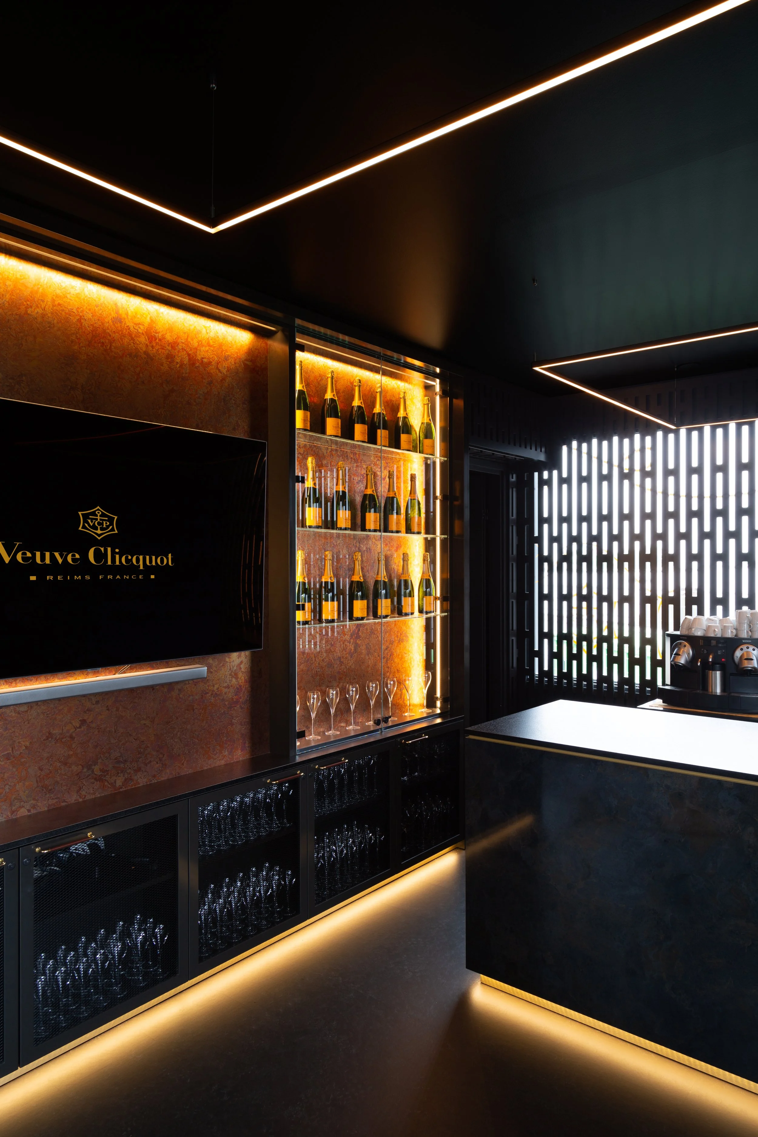 Saas_Instruments_Madame_Clicquot  (2).jpg