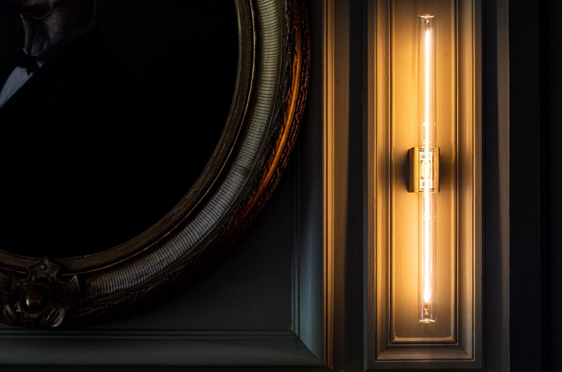 N135 Phare Single Long Clear Glass 3.jpg