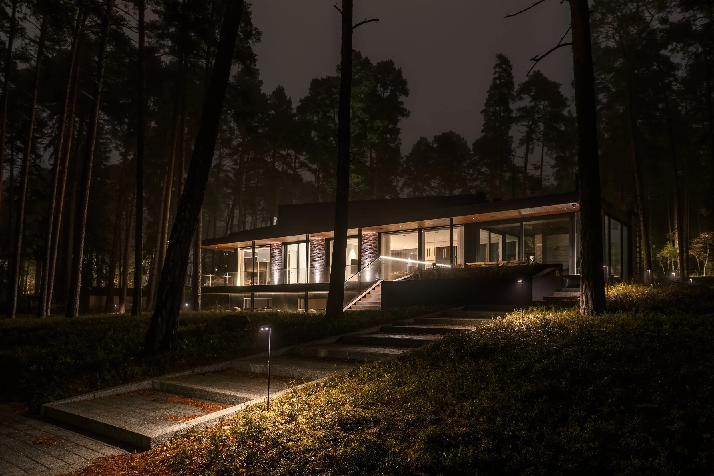 Saas_Instruments_Villa_Jubilee (2).jpg