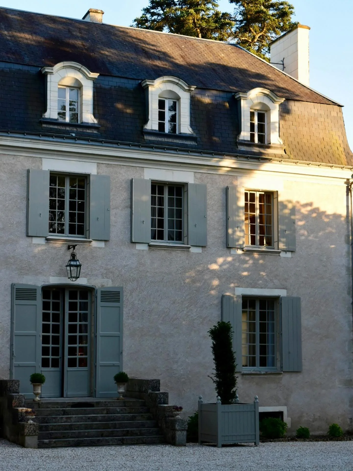 End to a very sunny day #chateaudechavigny
