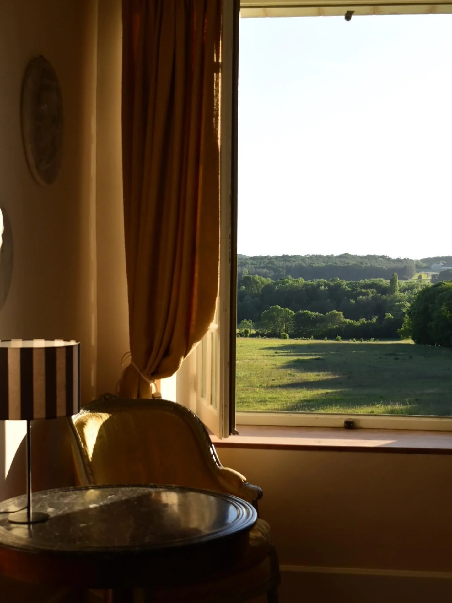 The evening view from chambre de la vall&eacute;e