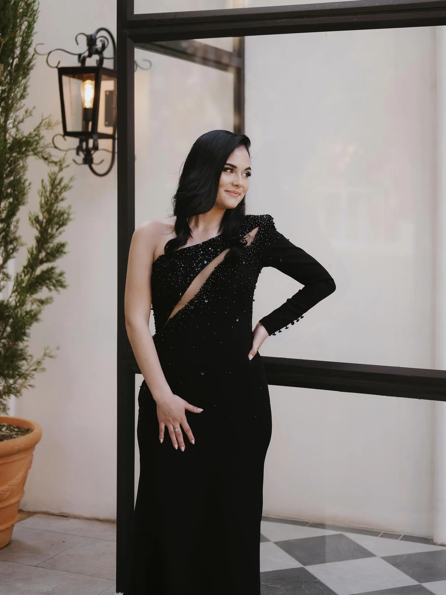 B L A C K 

~You can have any Color so long it is black ~

Henry Ford 🖤

Loved working for all these beautiful Girls! 

#blackgowns #anelbothacouture #black #timeless #couture