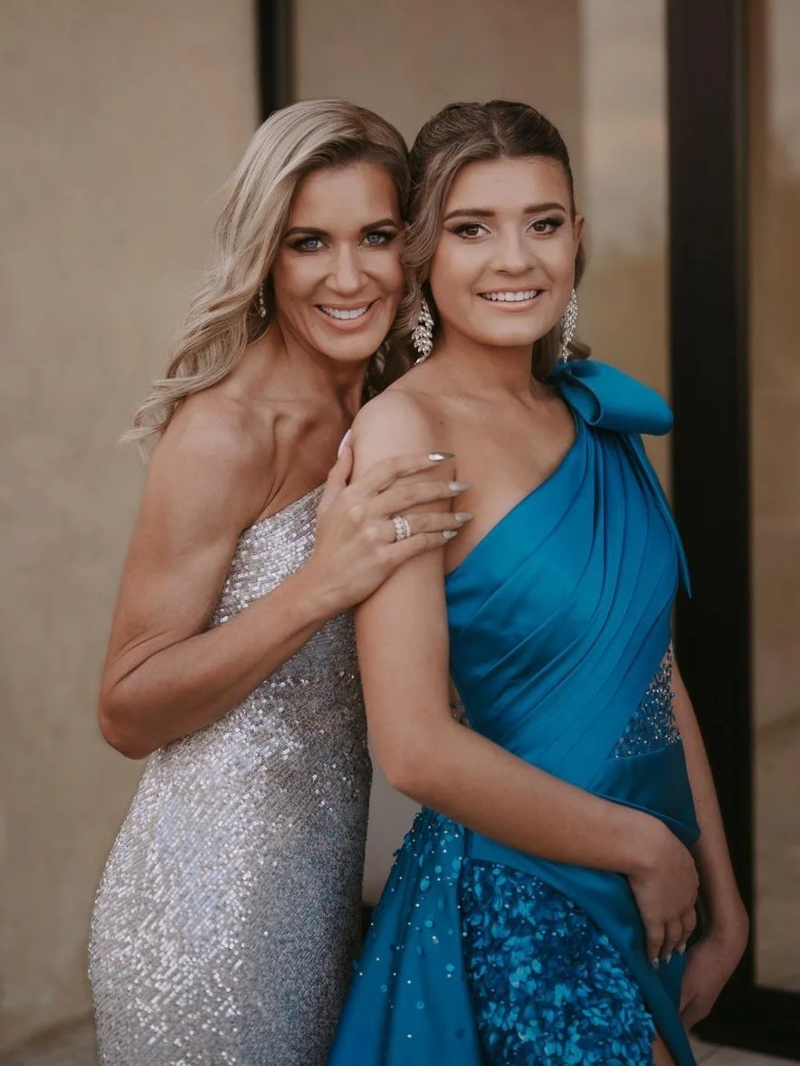 MOM AND ME

When you get to Dress Mom and Daughter for BeautifulFamily Photos!!! 

Life is short, wear the dress! 

Mi-Lanja Schmidt and Mom Meland&eacute; 

Julle is pragtig!!! 

MU and HAIR: @fafa_make_up (Magic my friend! ) 
📸: @mandy_stander_ 

