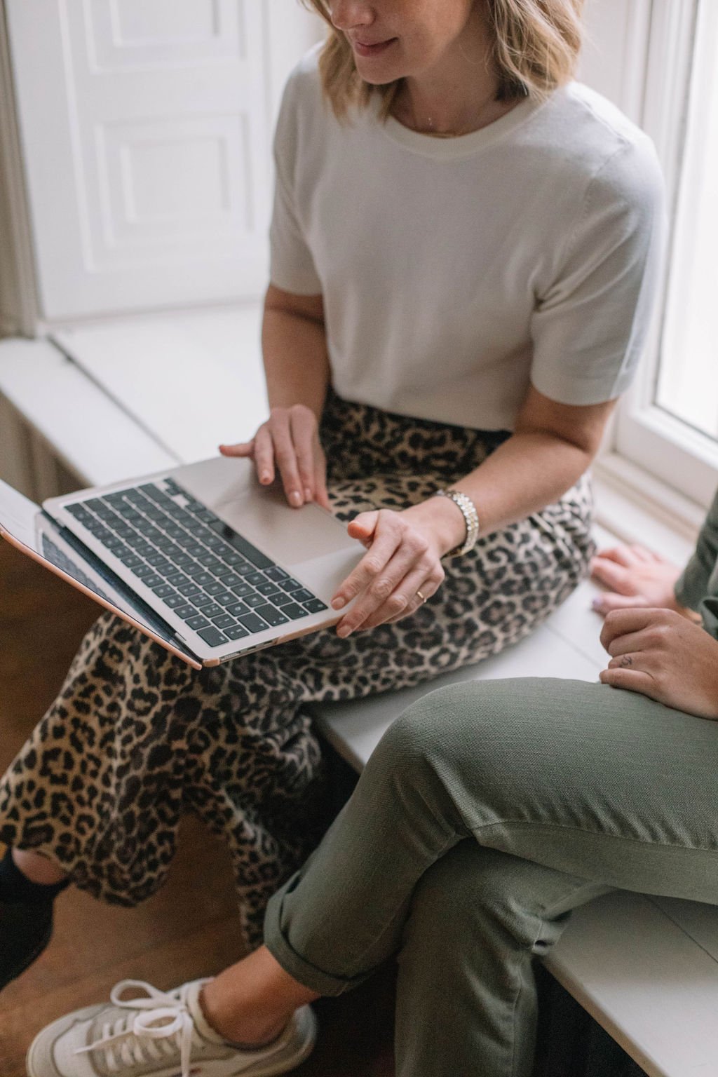 Brand Clarity vs Brand Consistency: What’s the Difference? And Why It Matters
