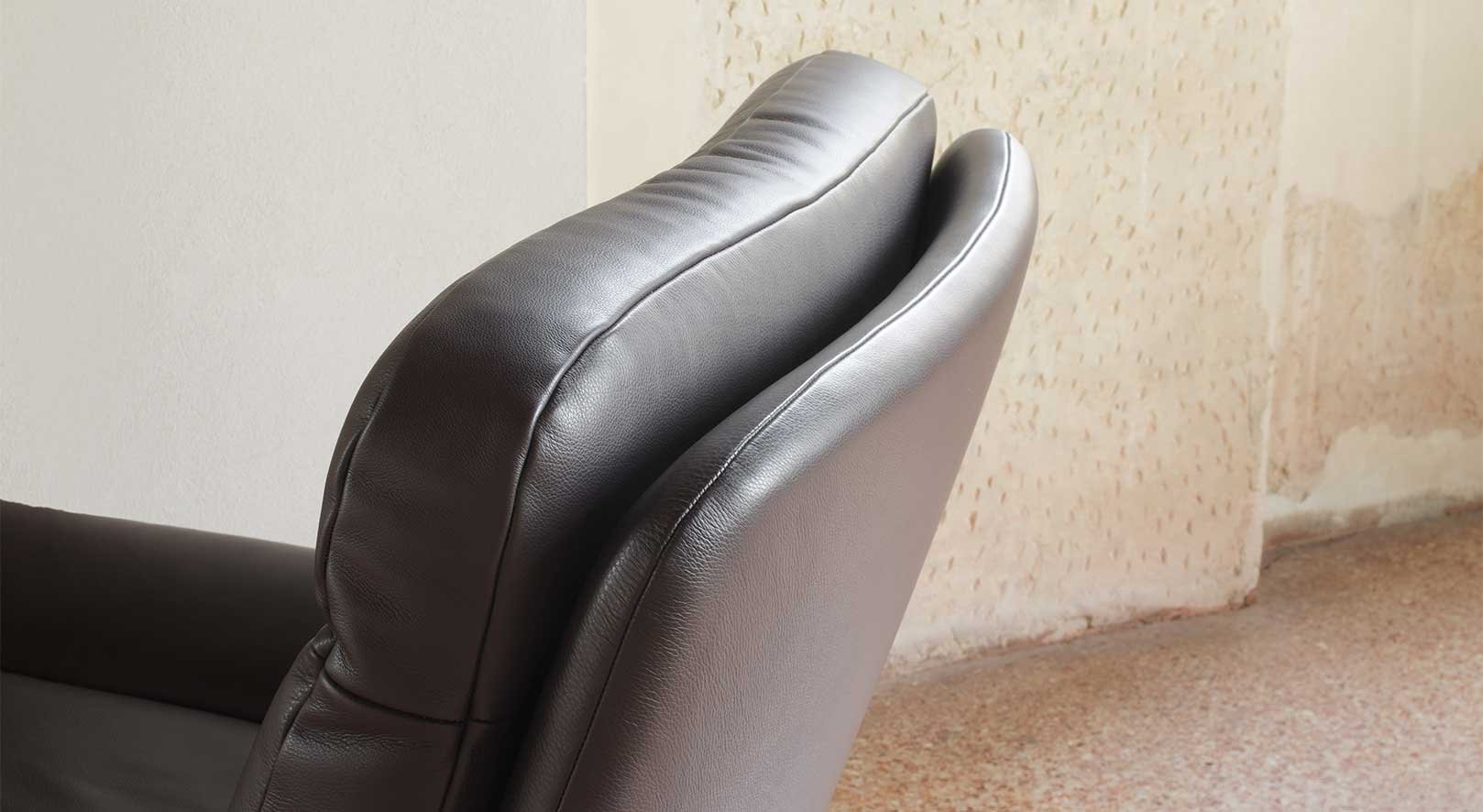 aramis-armchair-2.jpg