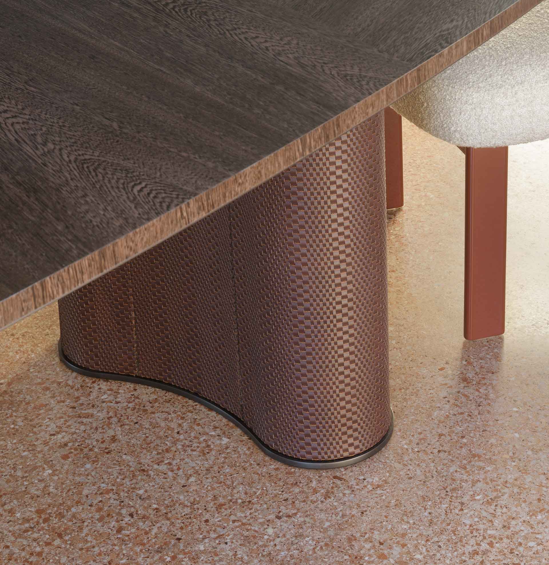 CARTESIO_base-dining-tables-hero-image-1.jpg