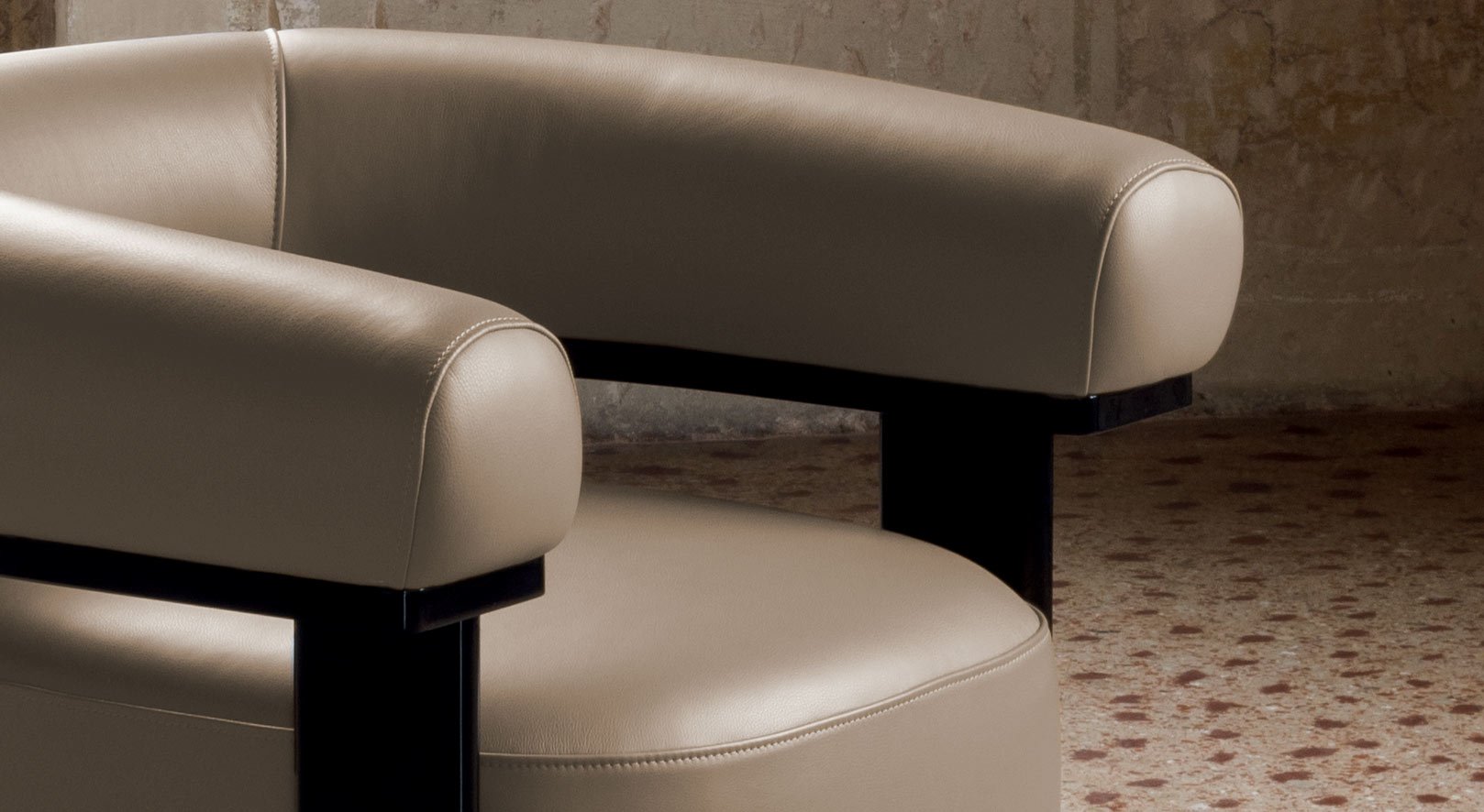 twilly-armchair-2.jpg