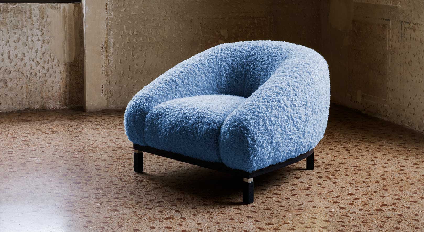 vague-armchair-3.jpg