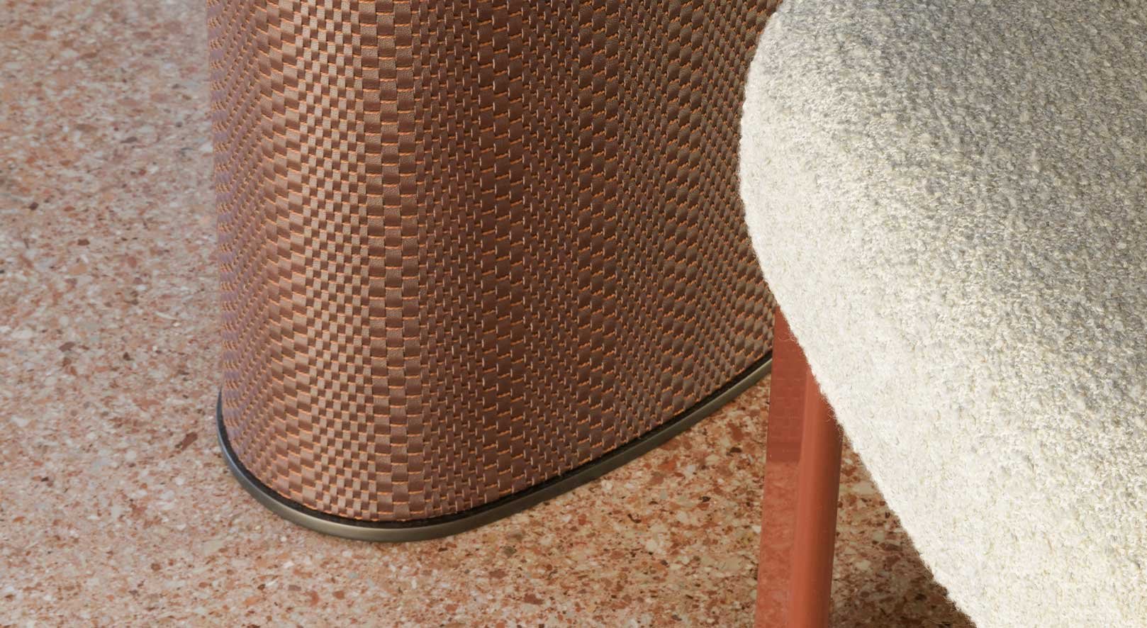Cartesio table base 2.jpg