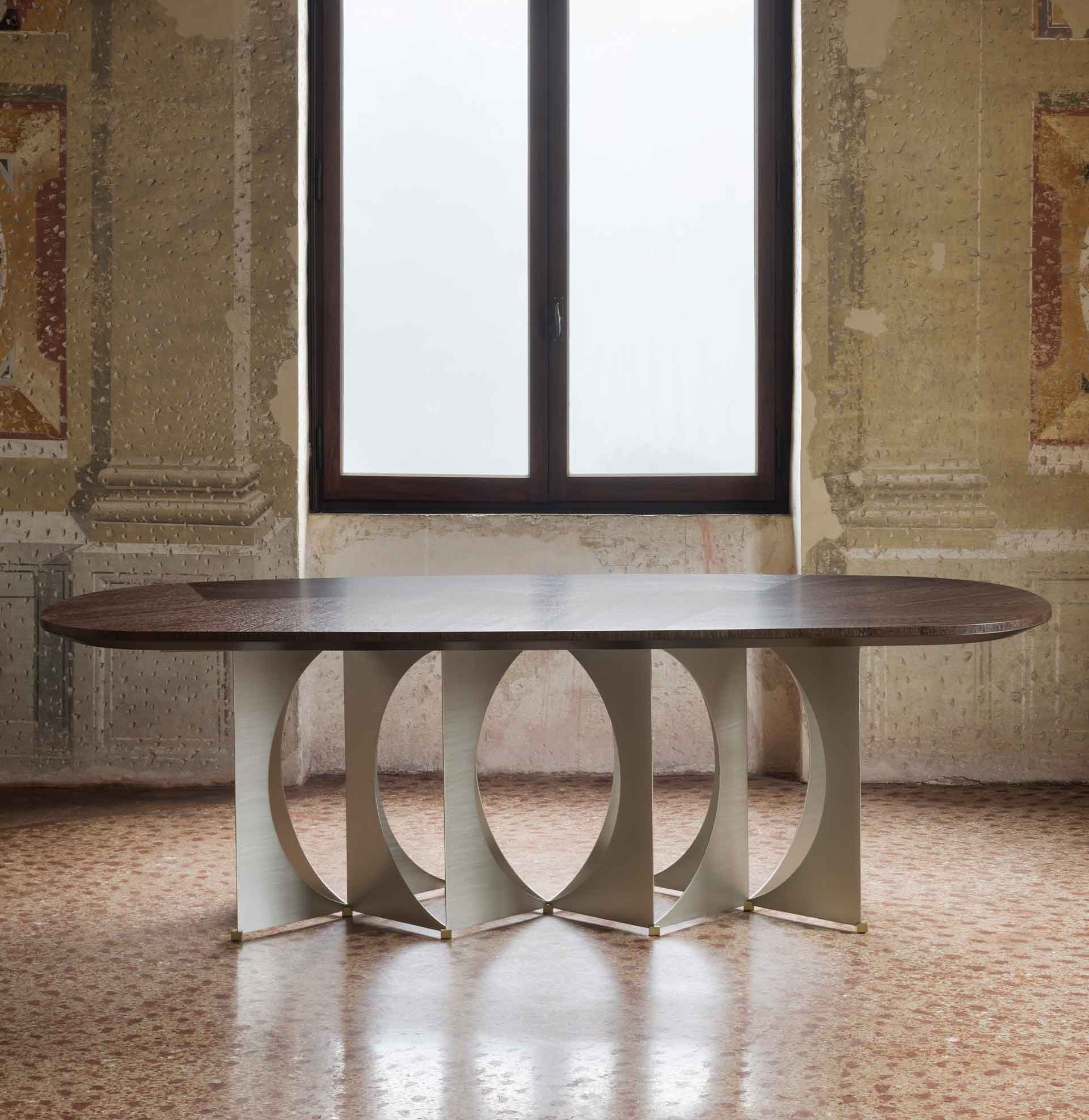 MEZZALUNA_base-dining-tables-hero-image-1.jpg