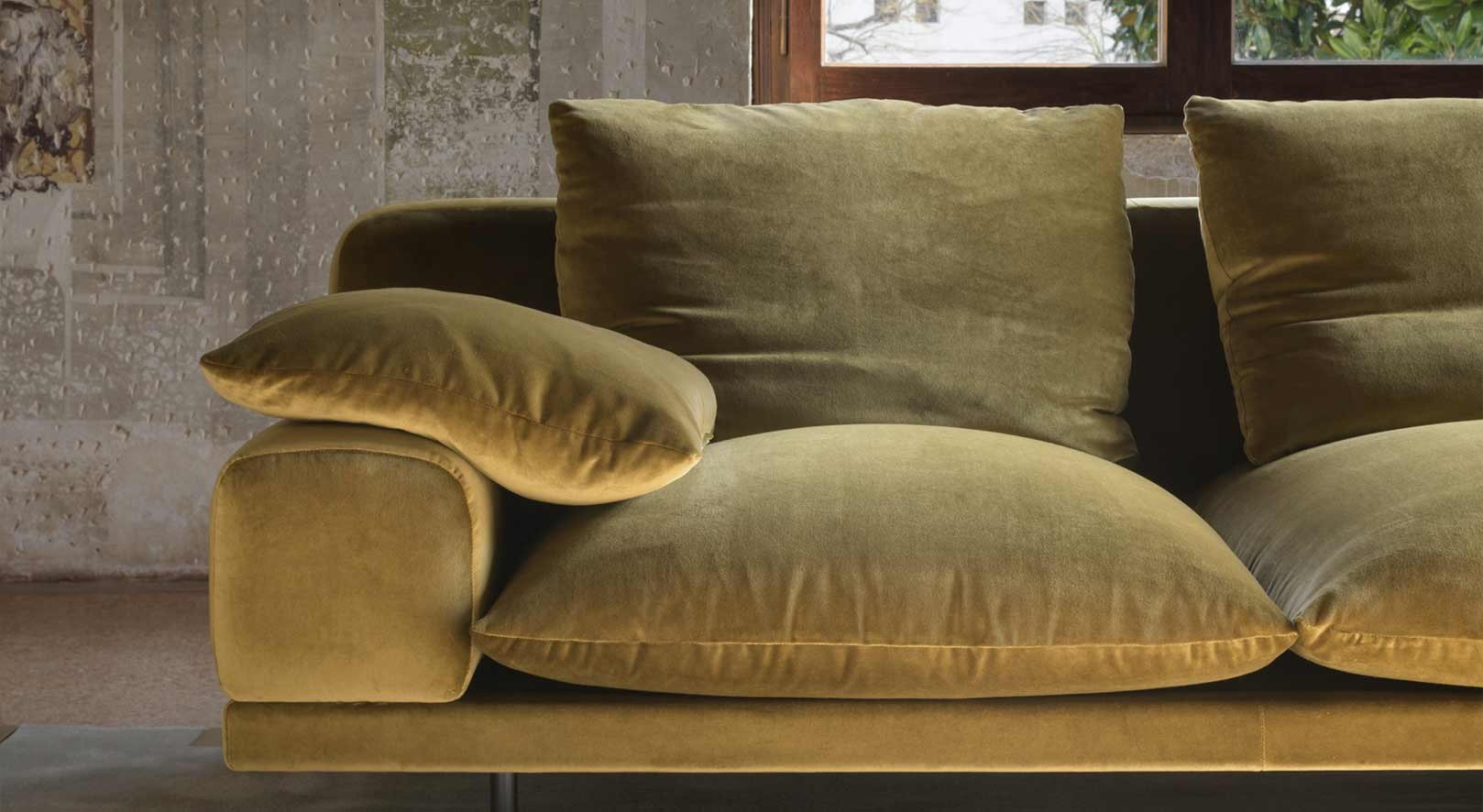 louise-sofa-2.jpg