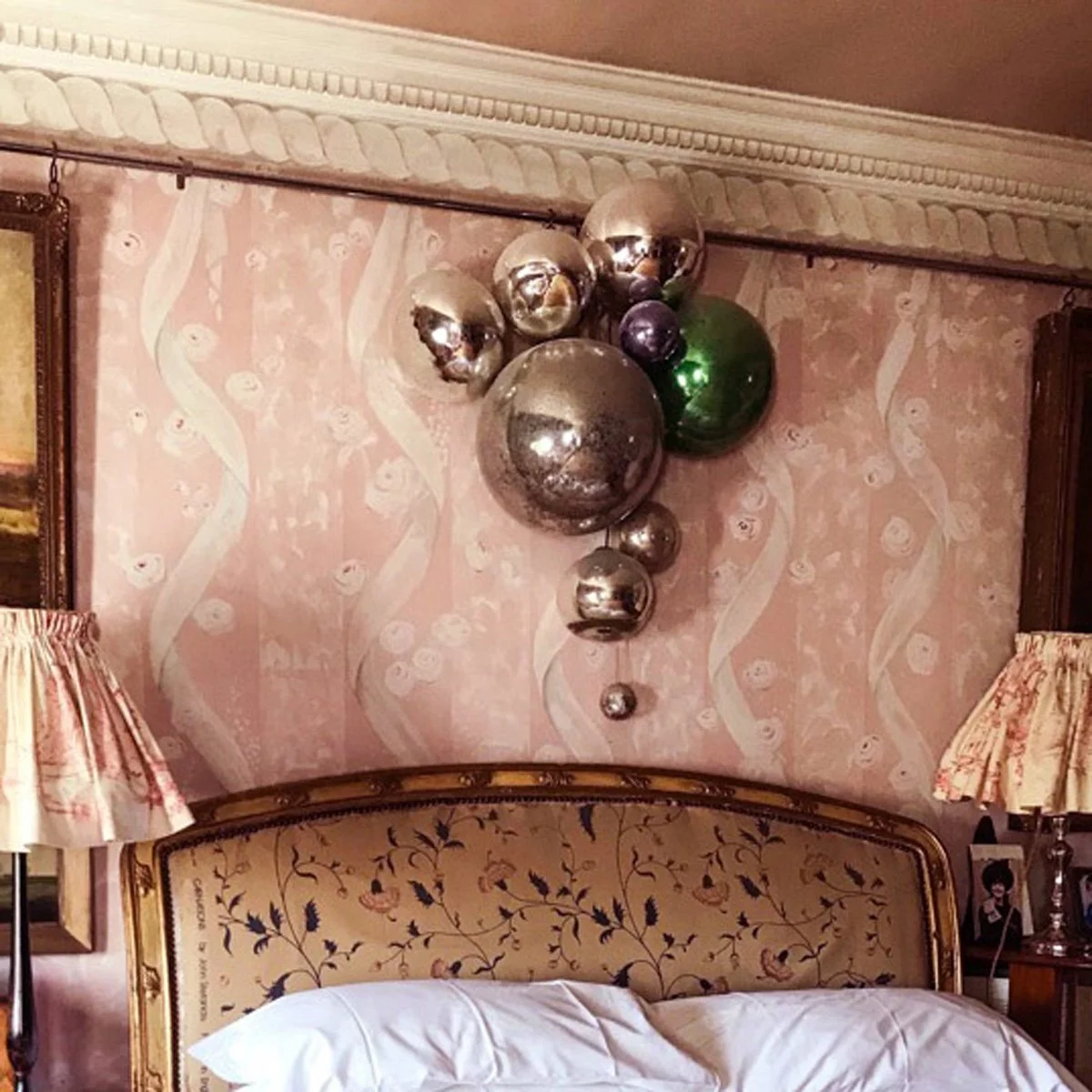 bespoke hand painted pink rose wallpaper for min hogg bedroom