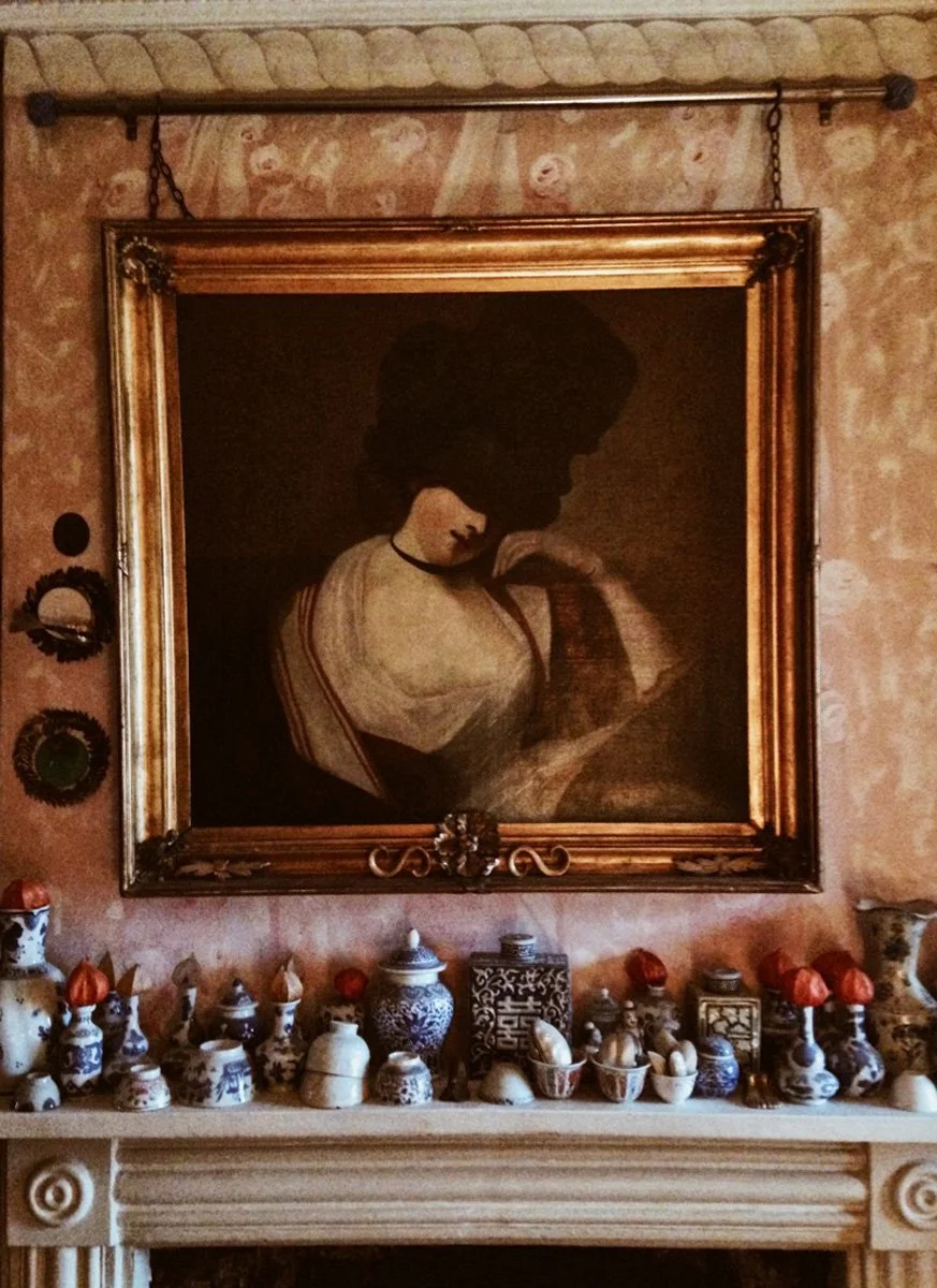 bespoke hand painted pink rose wallpaper for min hogg bedroom