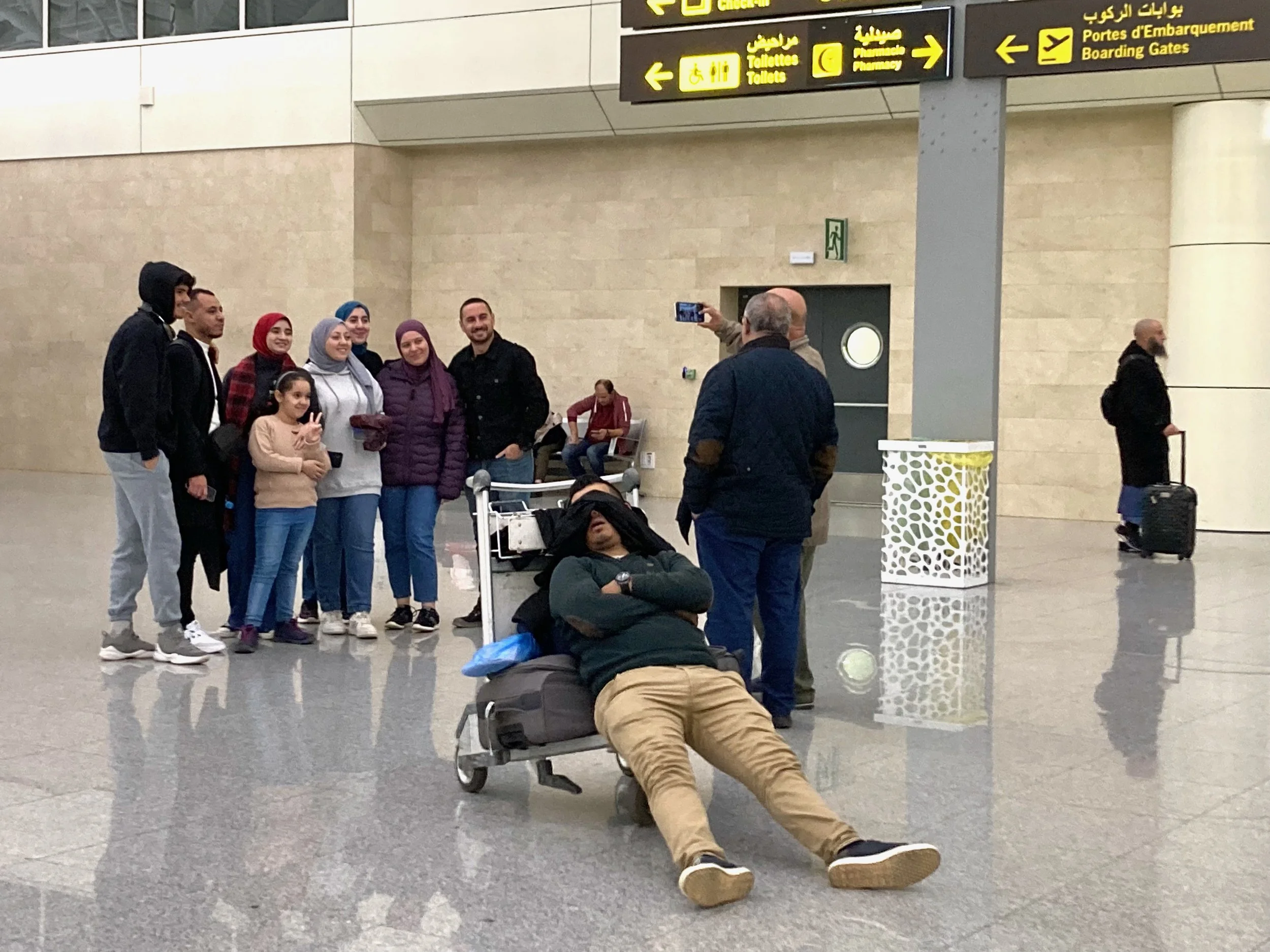 "Touristes"  Transit - Alger