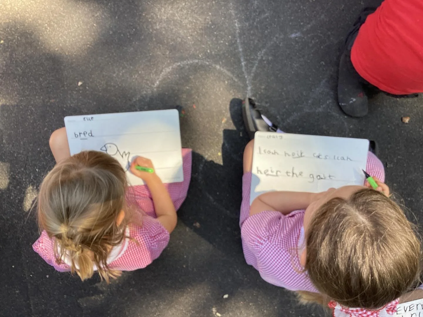 Reception have been enjoying some lovely outdoor learning listening to sounds and writing &amp; drawing what they can see &amp; hear in the garden. 🐦&zwj;⬛🚙👦🏻