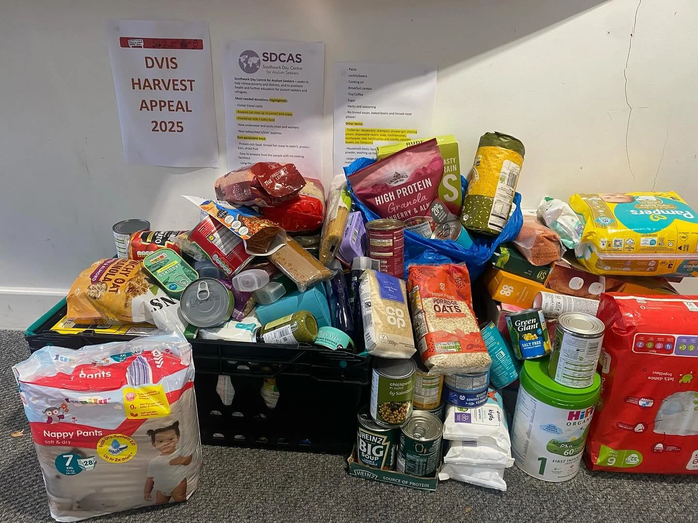 Thank you for a wonderful harvest DVIS! Small changes and gifts  make a BIG difference. &hearts;️ still collecting for another week or two - it&rsquo;s not too late to give to @sdcascommunity - Southwark Day Centre for Asylum Seekers