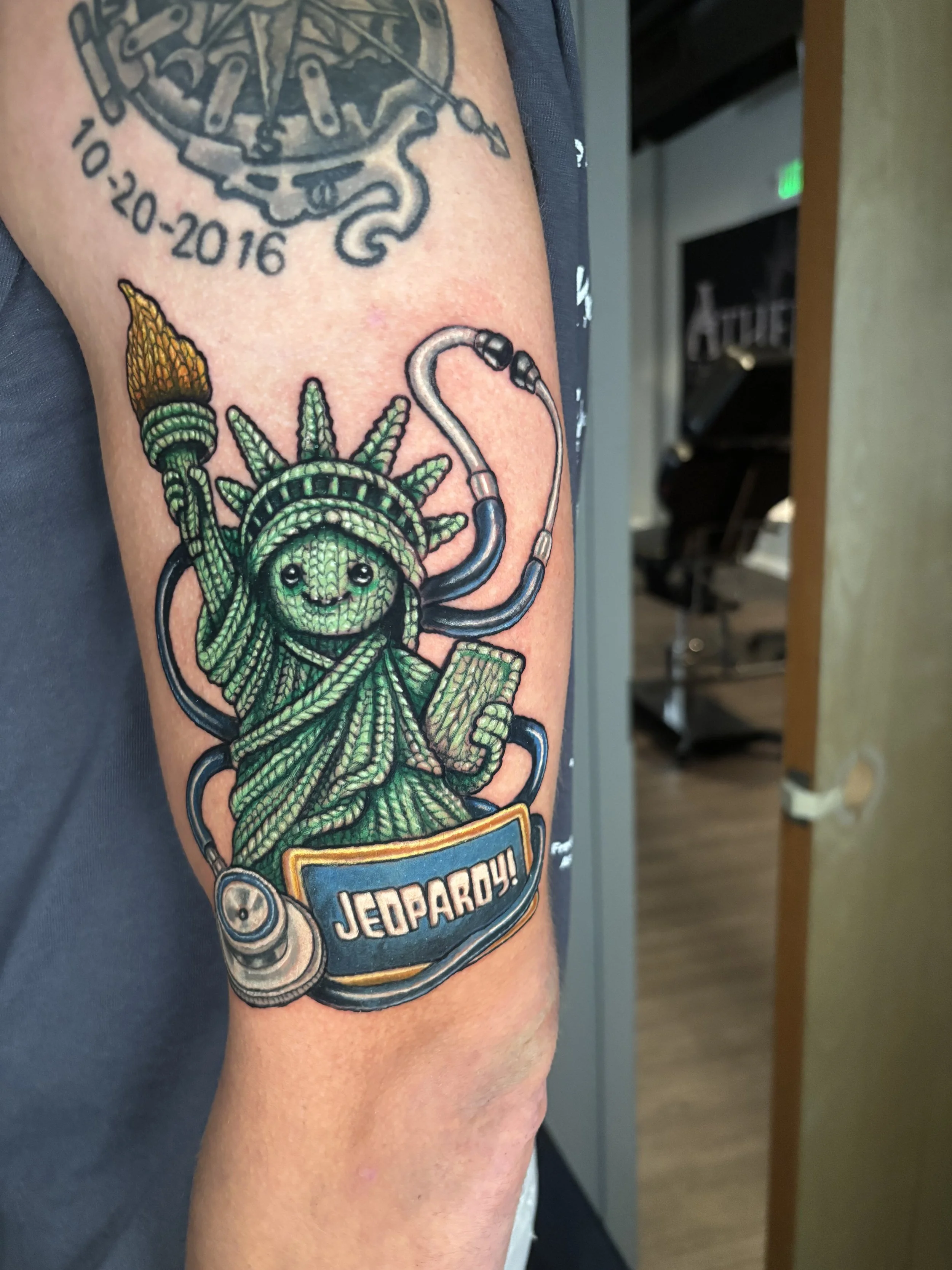 Statue of Liberty crochet color tattoo