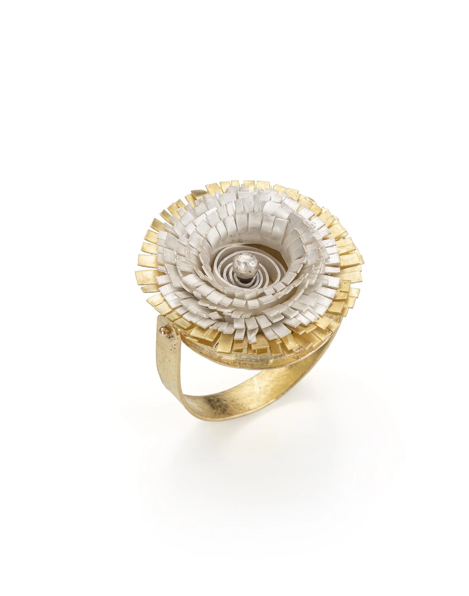 M'ama non m'ama | 2020, ring, gold and silver