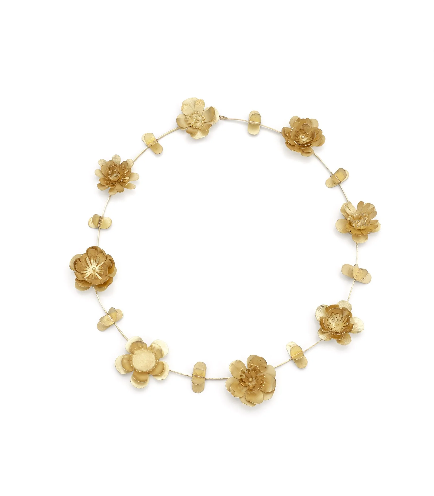 Rito di passaggio | 2025, necklace, gold