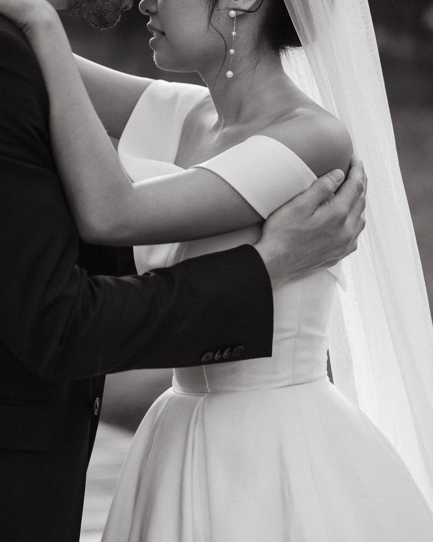 Every little detail 
📷 @annadovie_photography 

Mua @makeupbyangies 
Planner @jourparfait5640 
Dress @anna.sorrano 
Venue @kattebroek