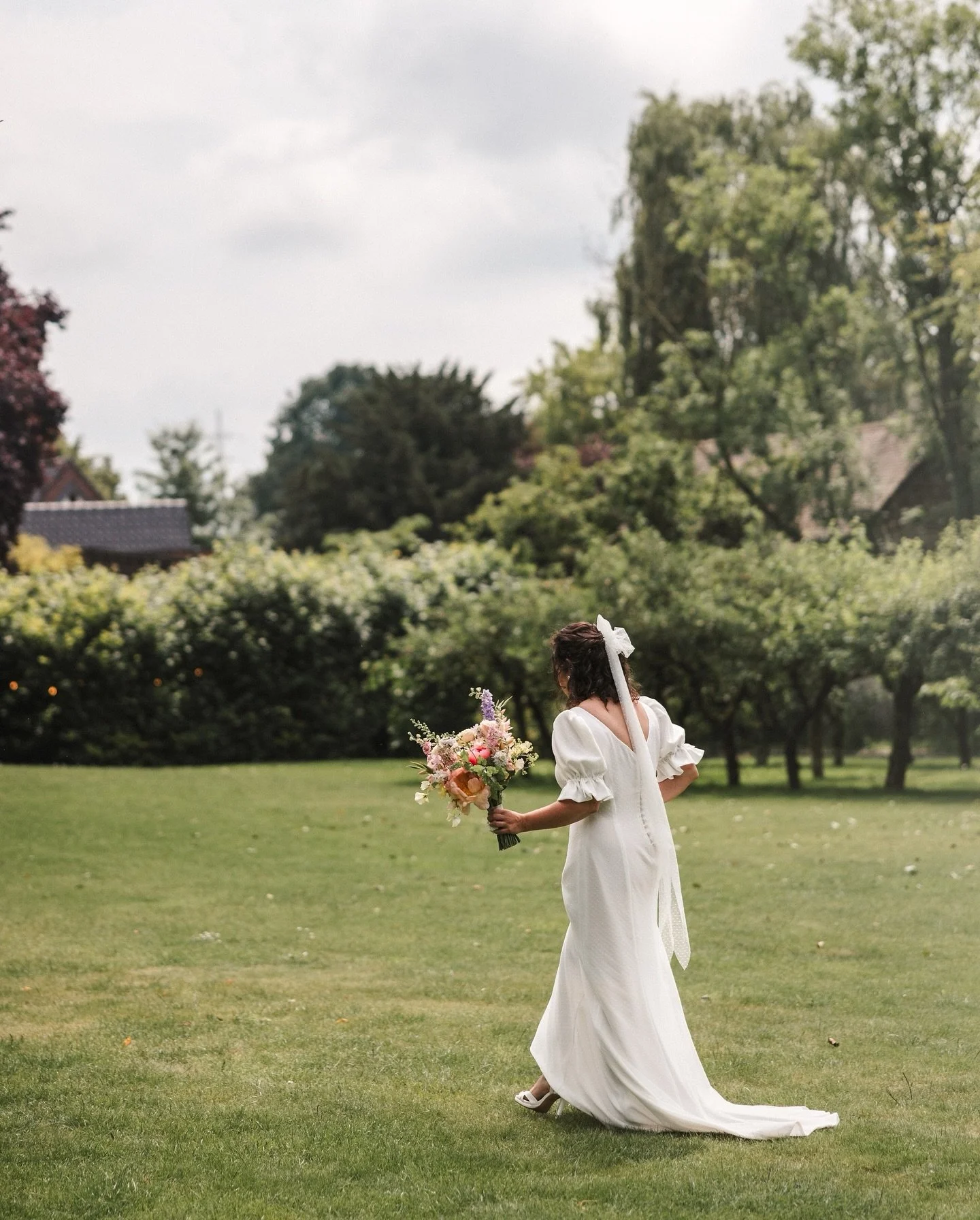 Fairytale mode activated

📷 @annadovie_photography 

Venue @herpelgem_events 
Wedding planner @dame.blanche_ 
Muah @mua_angeeliek 
Flowers @maisonjulieflowers 
Video @matthiashimschoot 
Rentals @picobellorenting 

#europewedding #europeweddings #bru