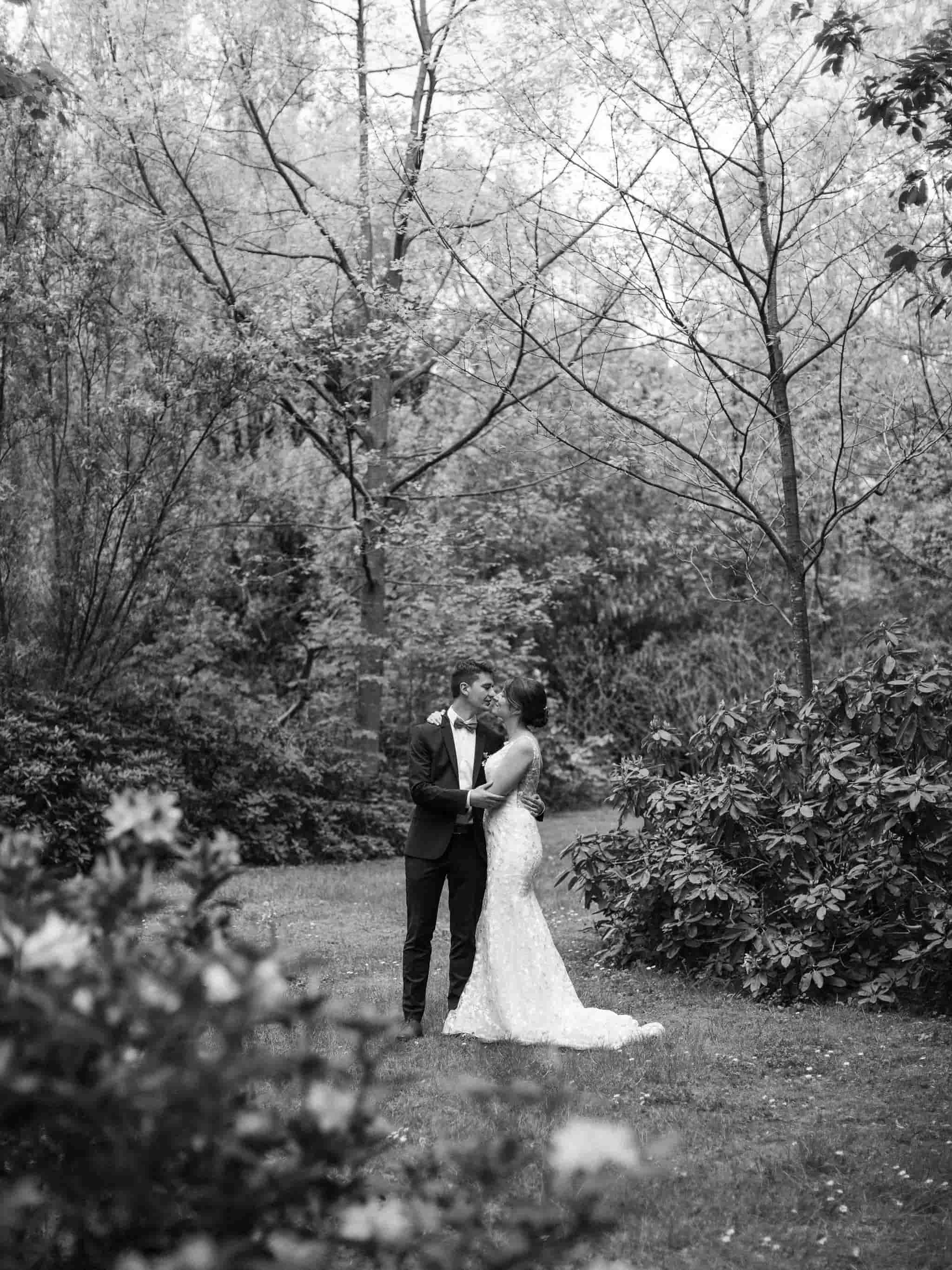 high end wedding photography, couple photos in the garden