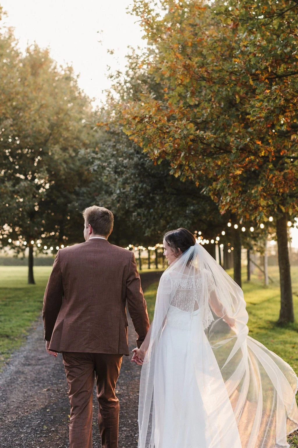 Candid wedding photography Belgium_sunset couple photos