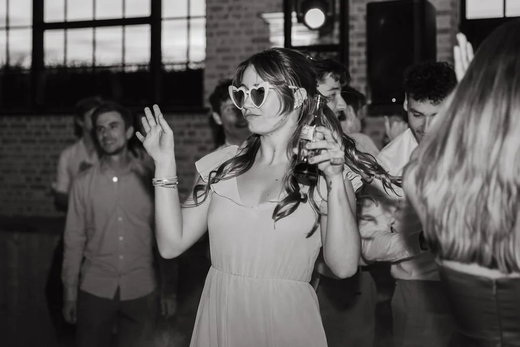 Fun party photos, wedding Brouwerij Haeseveld, wedding photographer