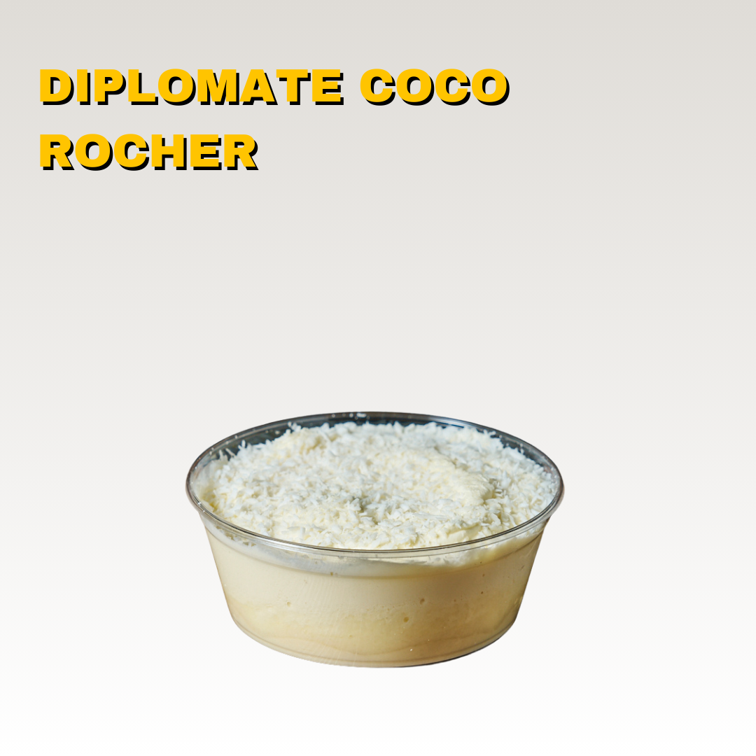 Un diplomate avec de la de coco râpé  et avec un fond en dégradé gris clair, avec le texte en haut 'DIPLOMATE COCO ROCHER' en lettres jaunes en gras Toute la carte est halal.