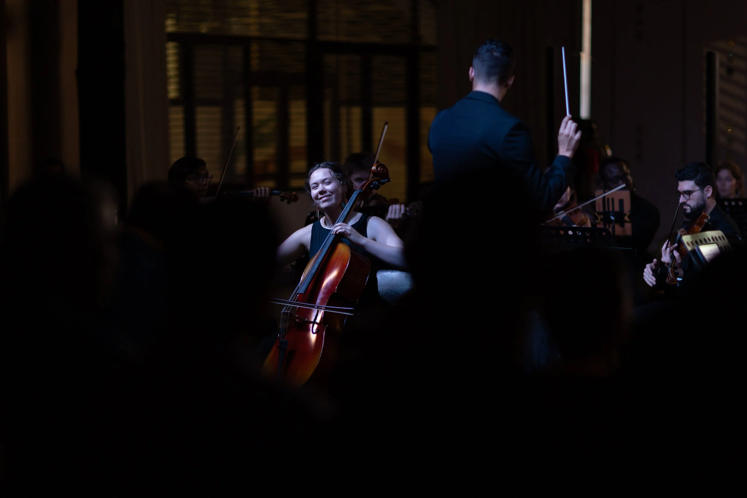 In-Person vs Online Cello Lessons