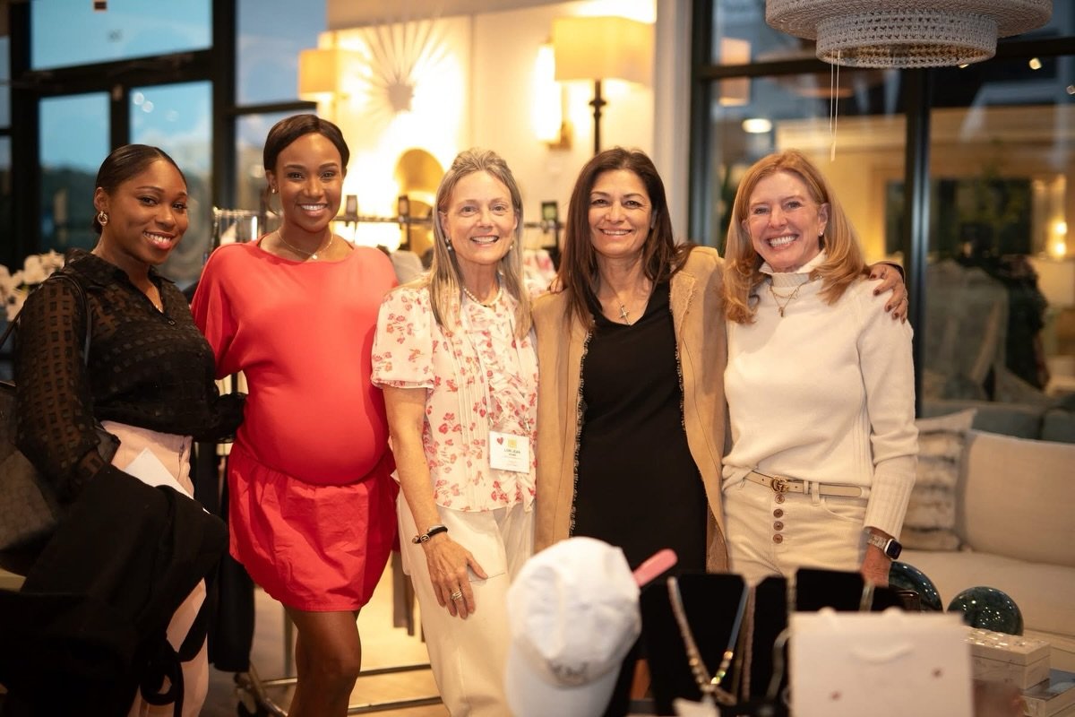 Reminiscing on the most beautiful Galentine&rsquo;s evening at DASH ✨
From our incredible vendors to the amazing women who filled the room with style and laughter &mdash; it was truly one for the books.

Thank you for celebrating with us. We can&rsqu