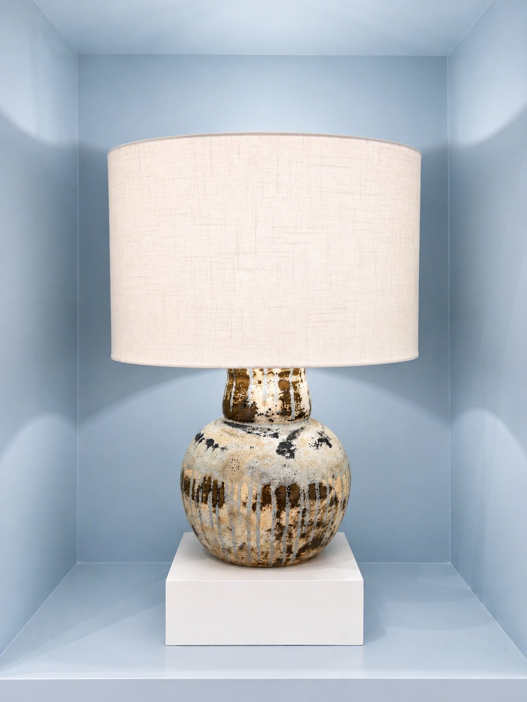 From sculptural ceramics to artisan finishes, every lamp in our Currey &amp; Company gallery brings character, warmth, and style to your home. Visit DASH to explore lighting designed to make a statement.