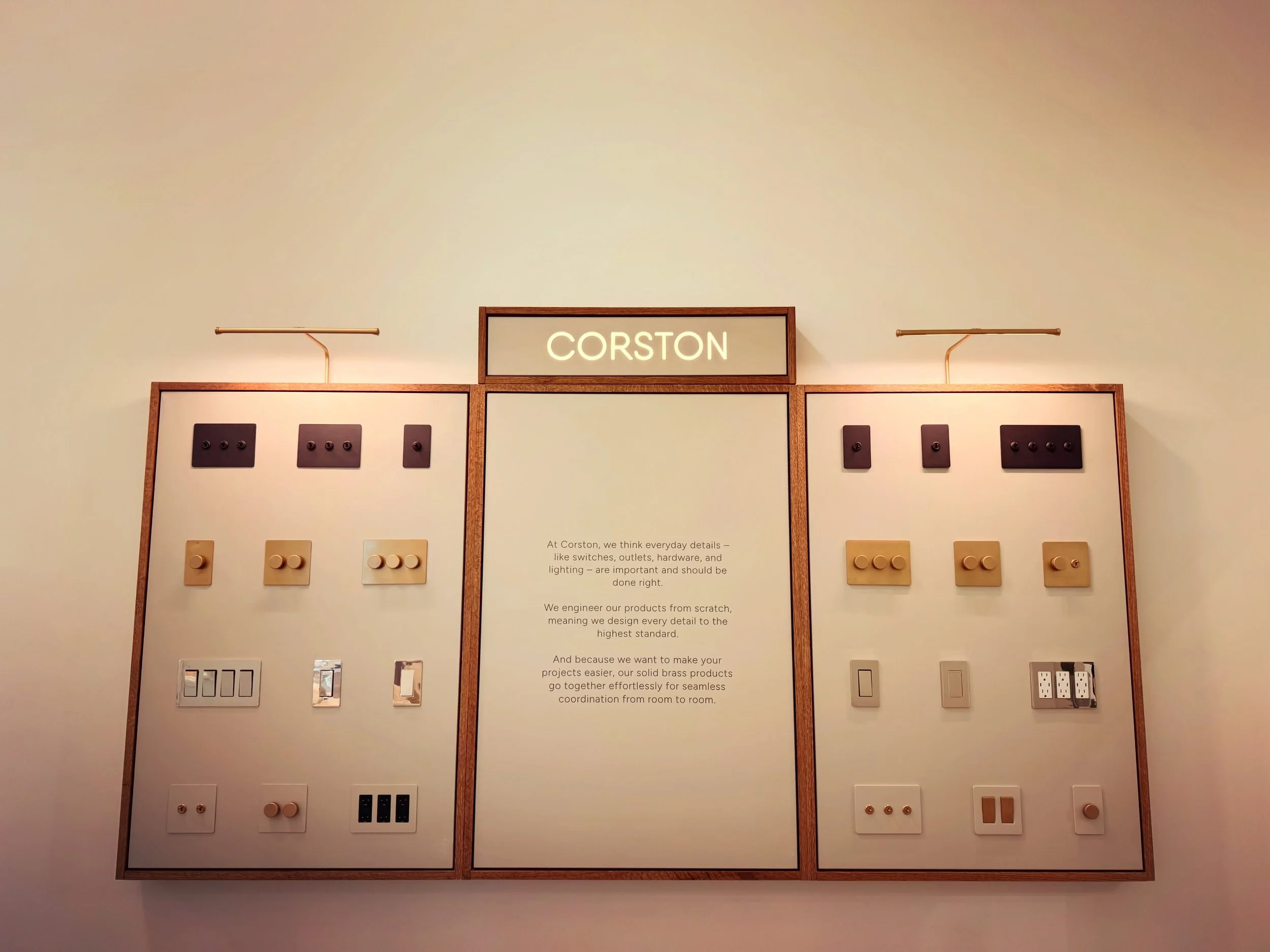 @corstonarchitecturaldetail has arrived at DASH. 

POV on the change of seasons according to @corston.us - &ldquo;As the days get shorter, the light gets softer. Later it, dim it, have it exactly how you like.&rdquo;

Visit us at the DASH Design Stud
