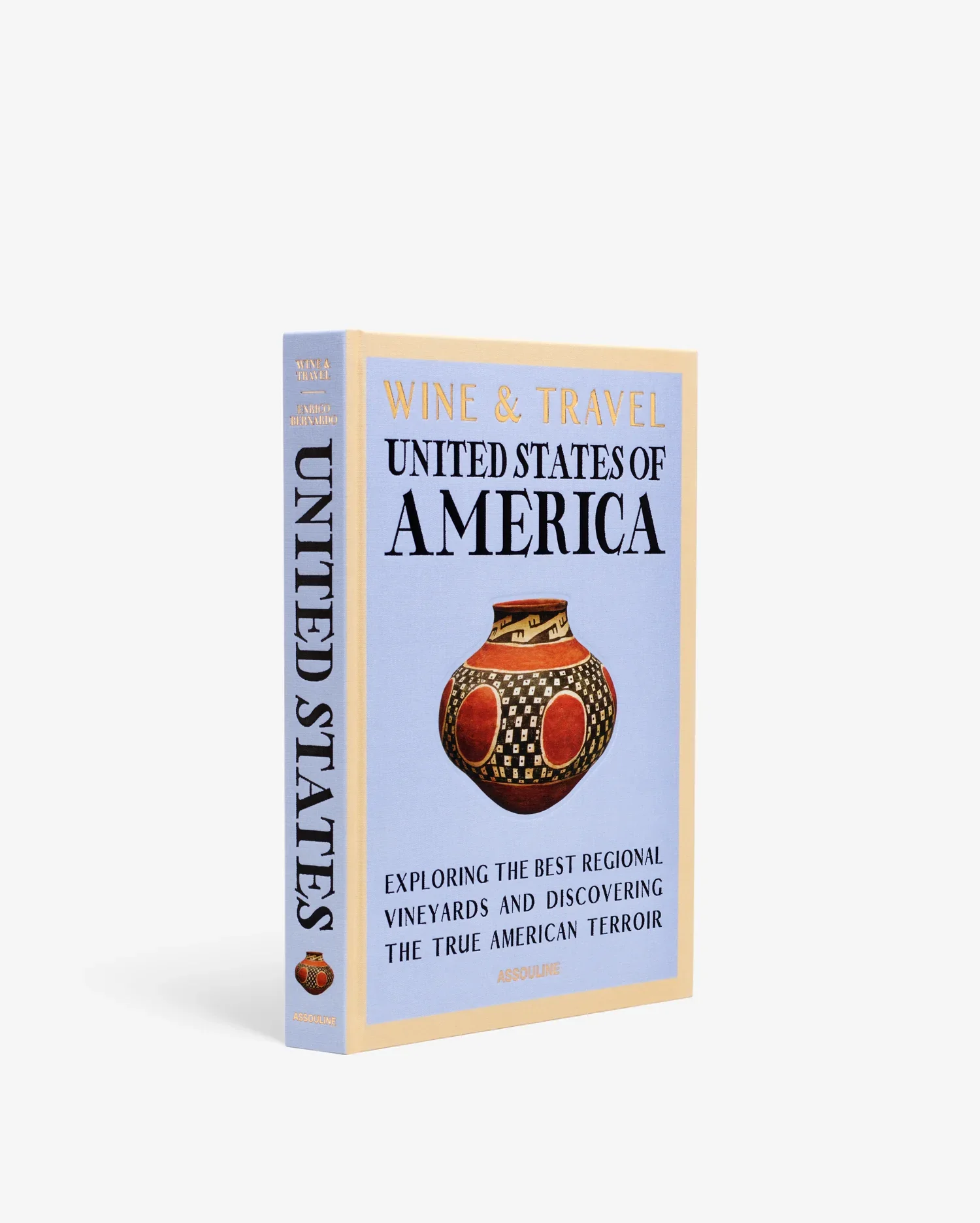 Cover of a book titled "Wine & Travel: United States of America" with a picture of an archaeological vase on a light blue background.