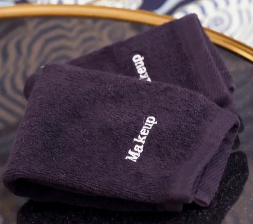 pillow-bar-make-up-washcloths-set.png