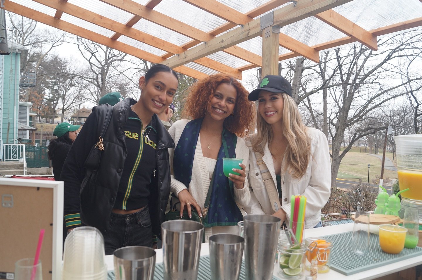 Looking to host an epic pregame? We’ve got you covered with pregame packages that include signature cocktails, shots, and bartenders who bring the vibes ;) πβοΈ