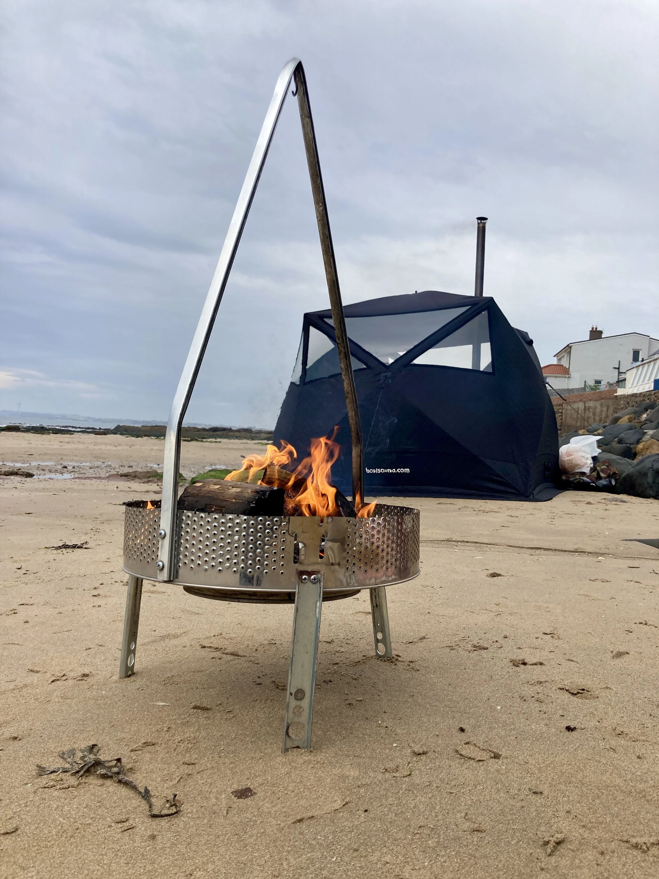 Bees Sauna by the beach 3.jpg