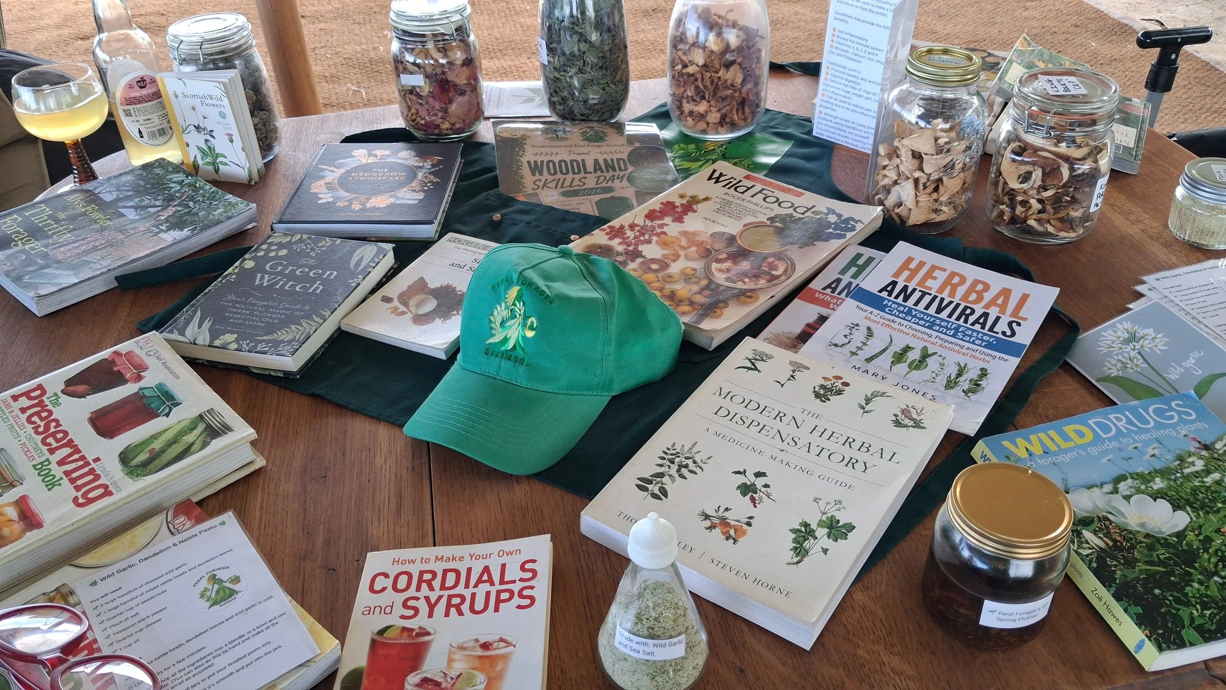 foraging workshop dundee.jpeg