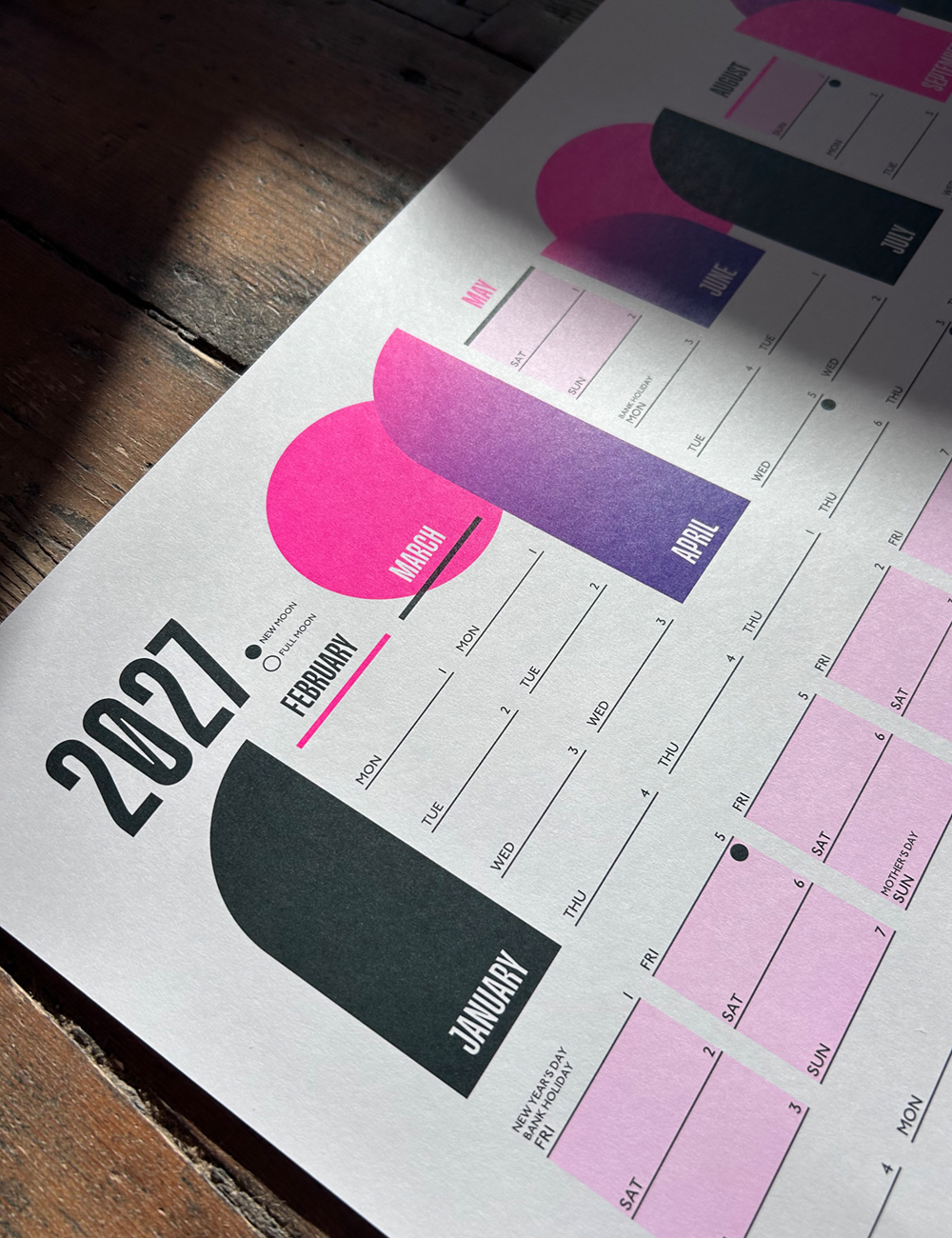 2027_A1 wallplanner_NEON_portrait_detail 3.png